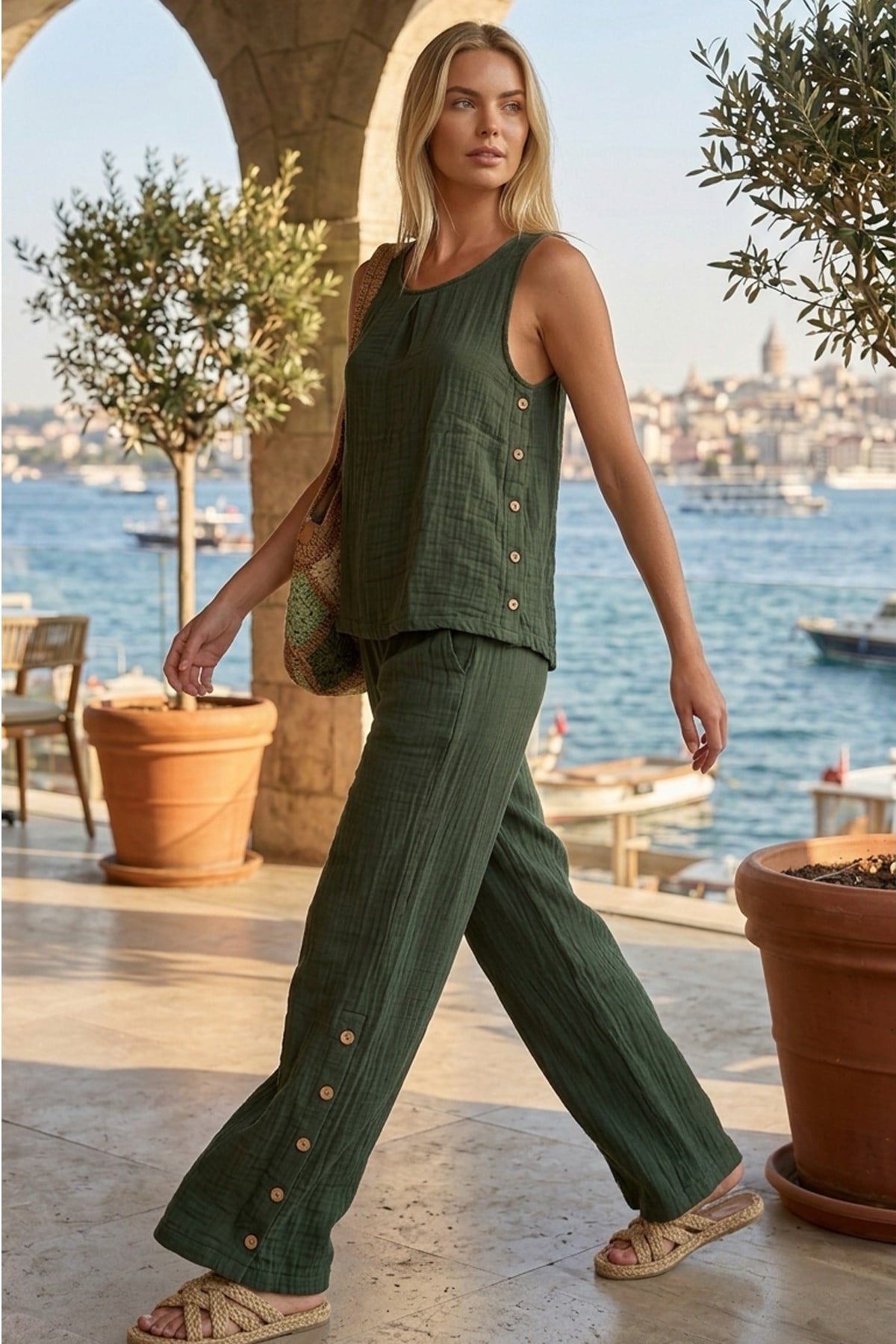 Alaçatı Breeze Organik Pamuk Keten TakımAlaçatı Breeze %100 Organik Pamuk Çift Kat Müslin Keten TakımTAKIMİSTANGÜL BUTİK