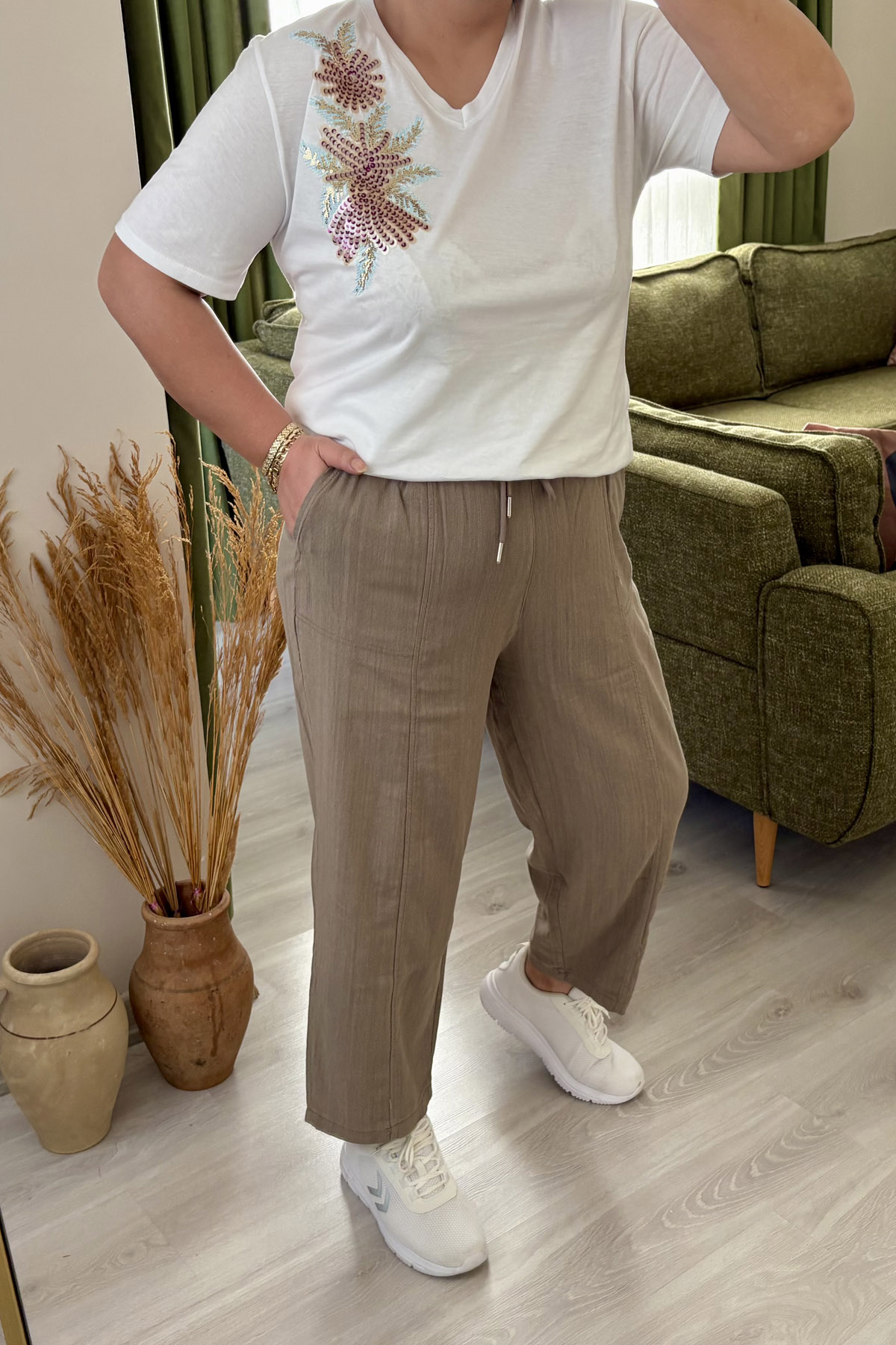 Bağcıklı Rahat Kesim Havuç Paça Keten PantolonBağcıklı Rahat Kesim Havuç Paça Keten PantolonPantolonİSTANGÜL BUTİK