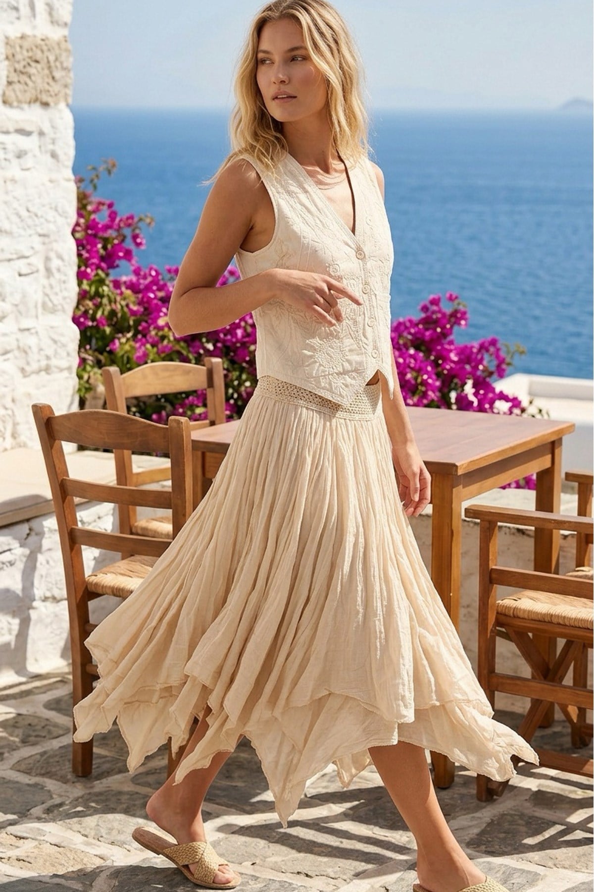 Bodrum Vintage İşlemeli Kadın YelekBodrum Vintage Nakışlı Kadın Yelek | Premium Bohem YelekCeketİSTANGÜL BUTİK
