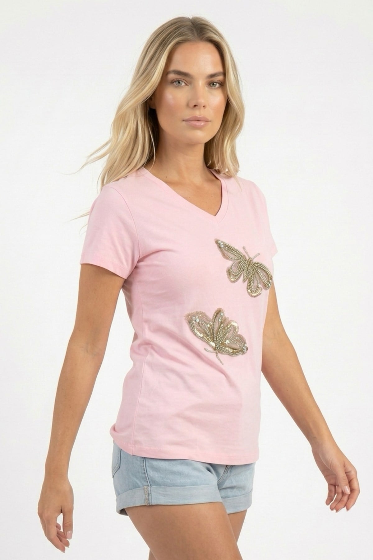 Butterfly Taş ve İnci İşlemeli V Yaka Pamuklu Kadın TişörtButterfly Pearl Taş ve İnci İşlemeli V Yaka %100 Pamuk Kadın TişörtTişörtİSTANGÜL BUTİK