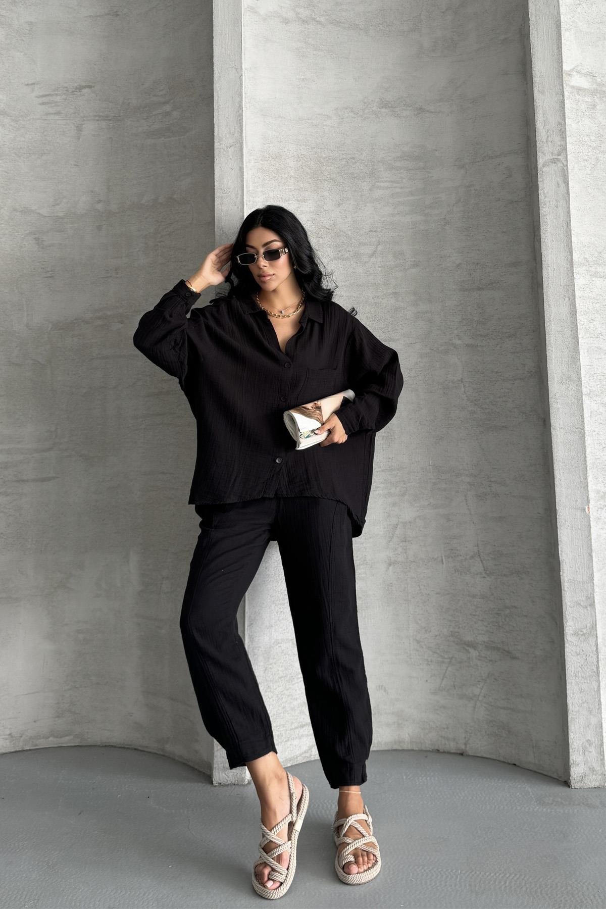 Coastal Muse Müslin Kumaş Oversize İkili TakımCoastal Muse Müslin Oversize Takım – Rahat ŞıklıkTAKIMİSTANGÜL BUTİK