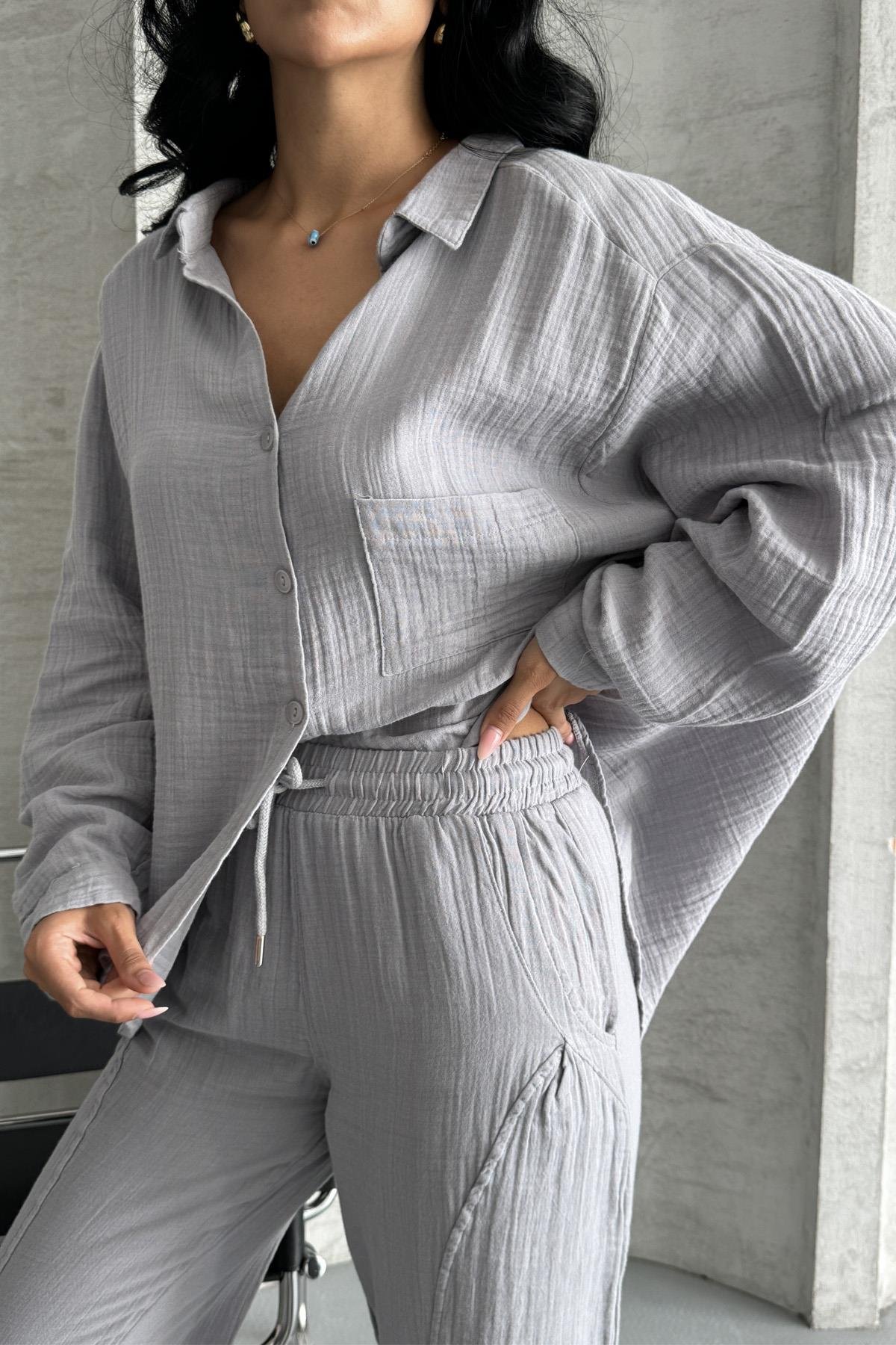 Coastal Muse Müslin Kumaş Oversize İkili TakımCoastal Muse Müslin Oversize Takım – Rahat ŞıklıkTAKIMİSTANGÜL BUTİK