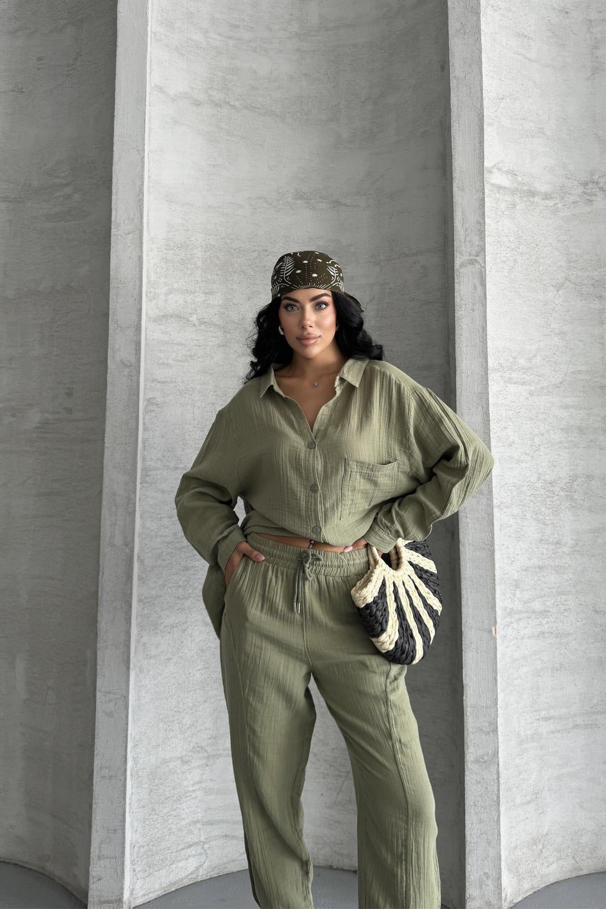 Coastal Muse Müslin Kumaş Oversize İkili TakımCoastal Muse Müslin Oversize Takım – Rahat ŞıklıkTAKIMİSTANGÜL BUTİK