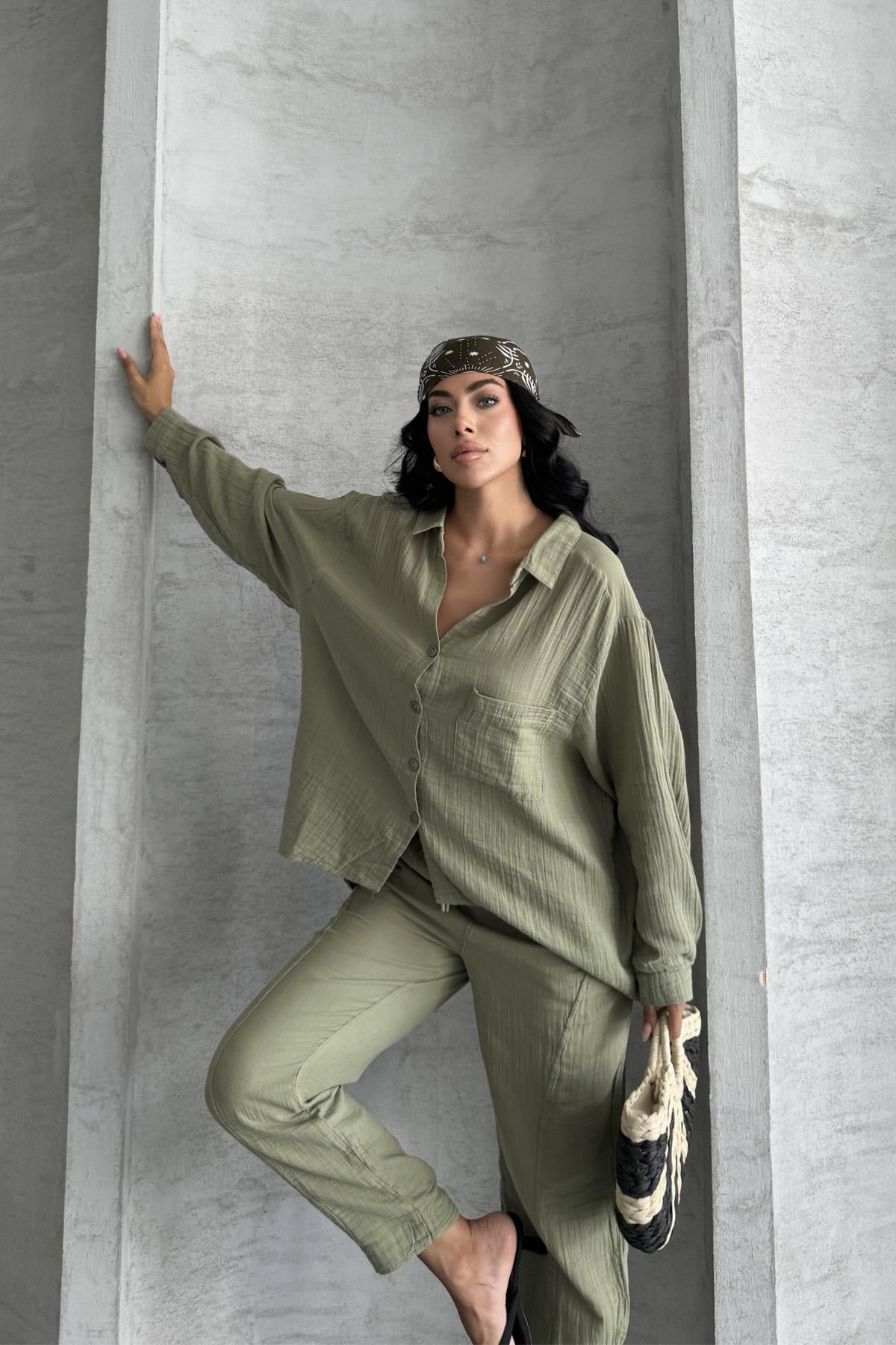 Coastal Muse Müslin Kumaş Oversize İkili TakımCoastal Muse Müslin Oversize Takım – Rahat ŞıklıkTAKIMİSTANGÜL BUTİK