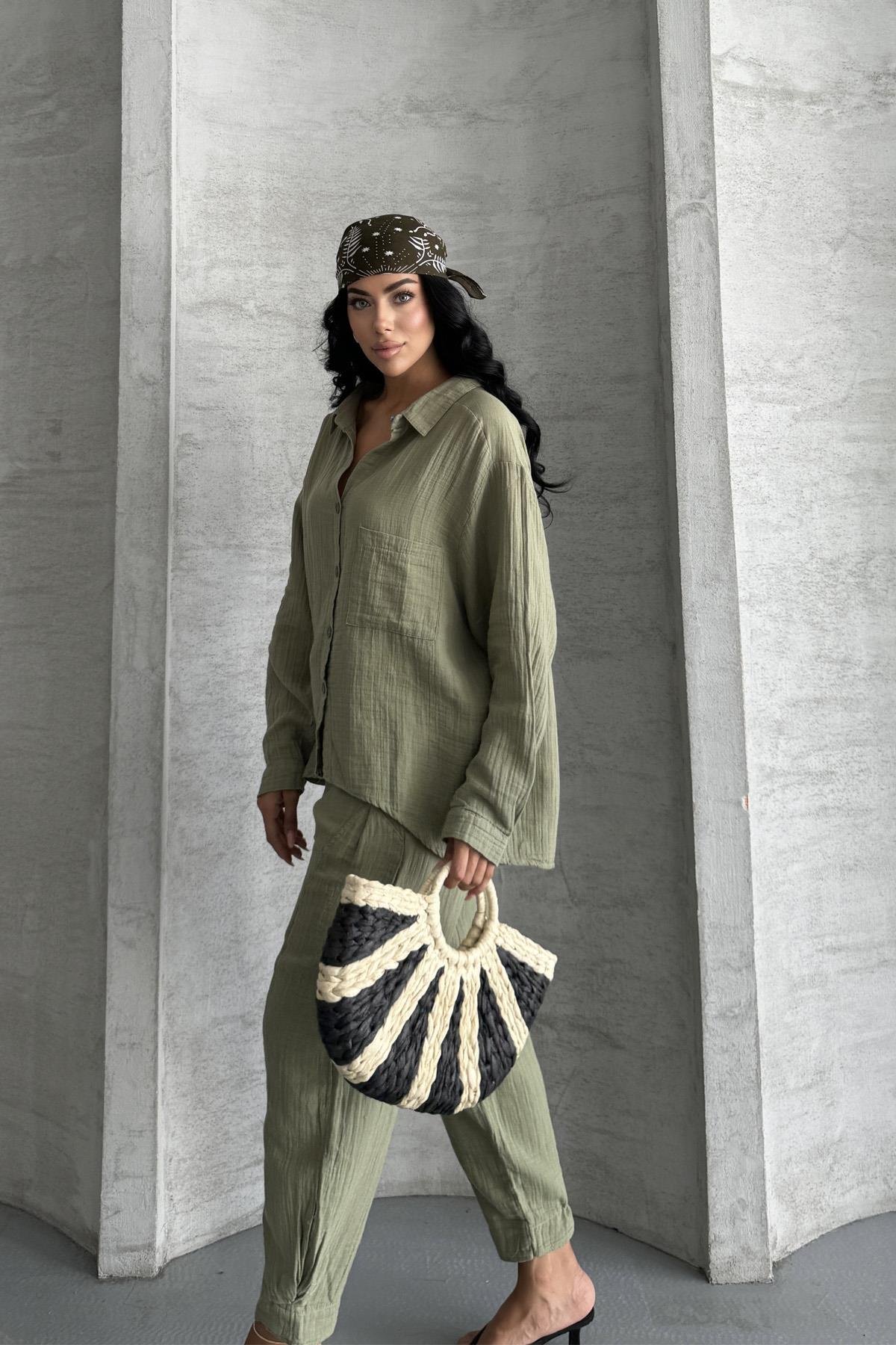 Coastal Muse Müslin Kumaş Oversize İkili TakımCoastal Muse Müslin Oversize Takım – Rahat ŞıklıkTAKIMİSTANGÜL BUTİK