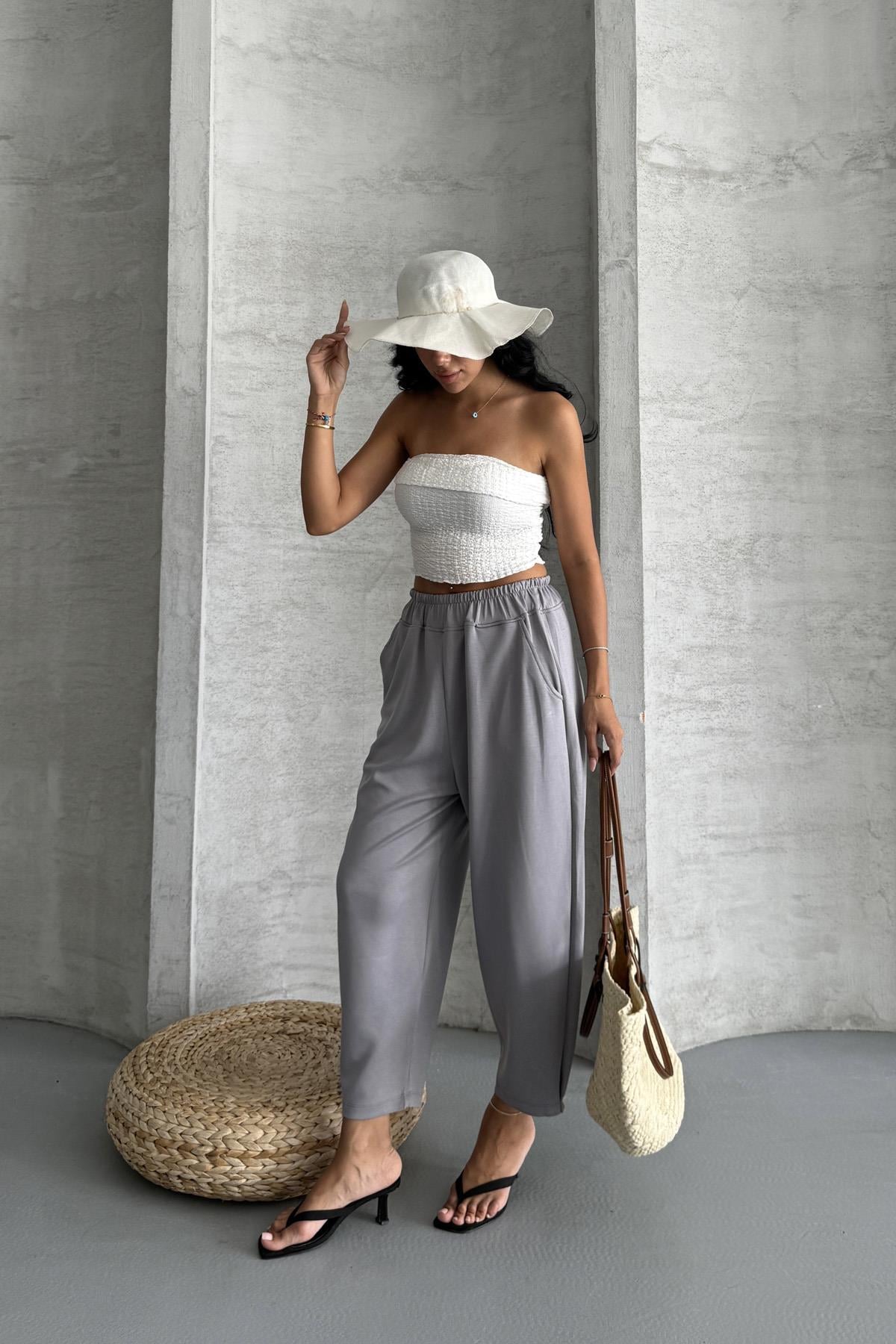 Everyday Comfort  Modal Kumaş Yüksek Bel Rahat PantolonEveryday Comfort Modal Kumaş Yüksek Bel Renkli Pantolon | Rahat KesimPantolonİSTANGÜL BUTİK