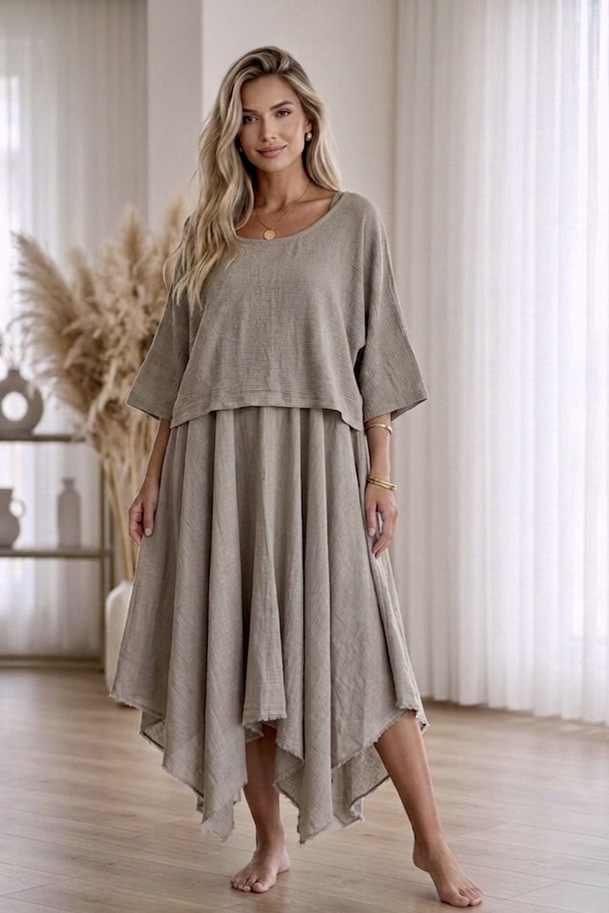 Bodrum Stil %100 Pamuk İtalyan Salaş Elbise – Oversize Katlı Rahat Yazlık Elbiseİç Göstermeyen Elbise Oversize Katlı Bodrum Stil Yazlık ElbiseELBİSEİSTANGÜL BUTİK