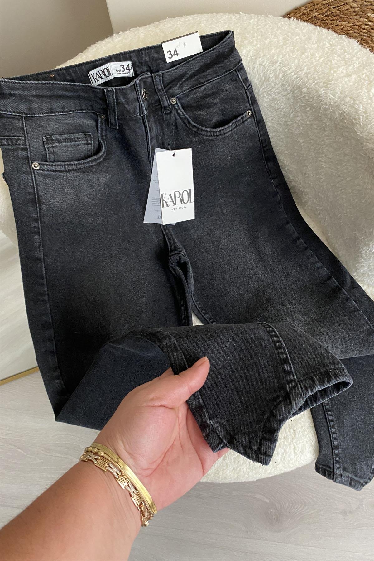 Karol Premium Kalite Paça Detay Mom Jean