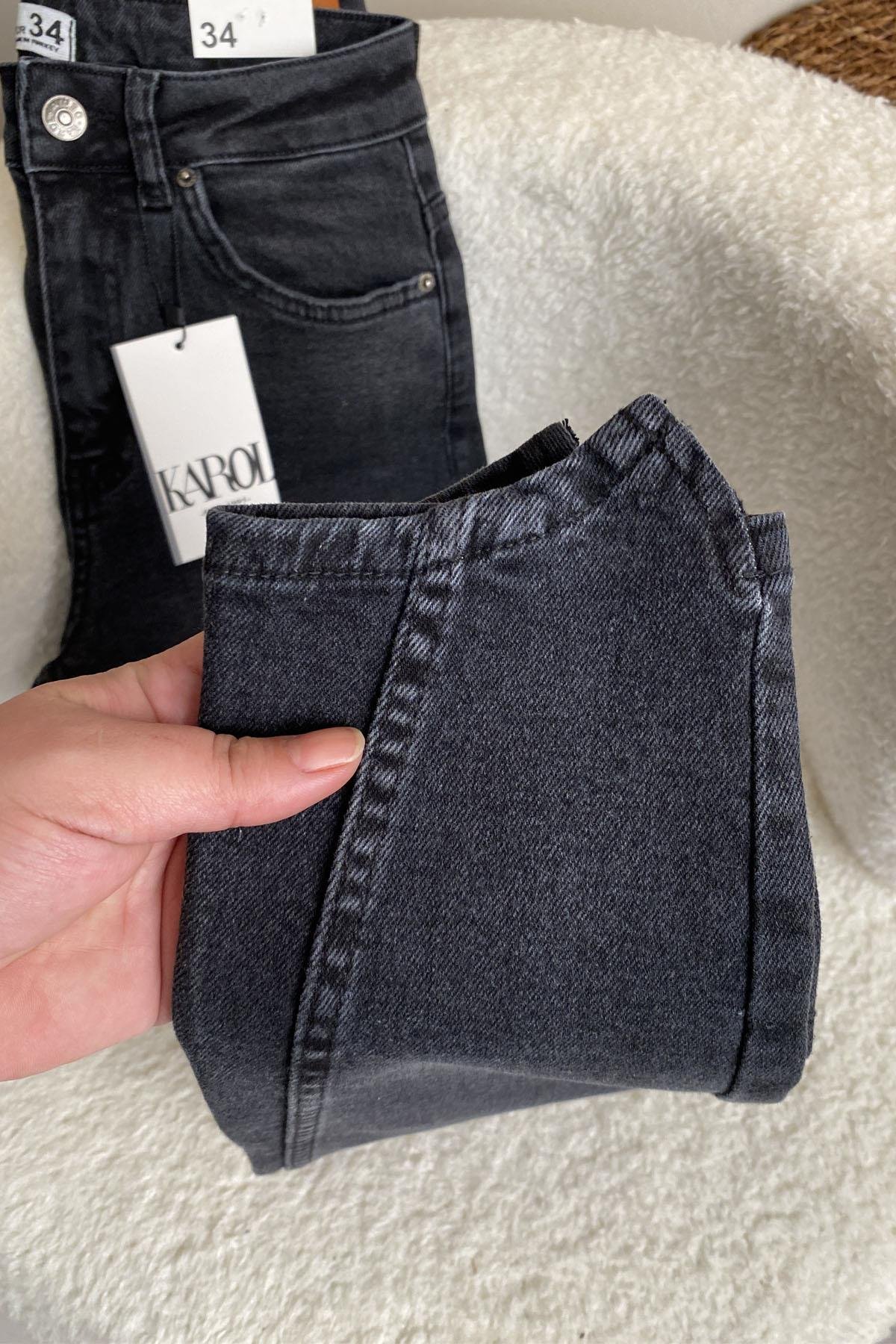 Karol Premium Kalite Paça Detay Mom Jean