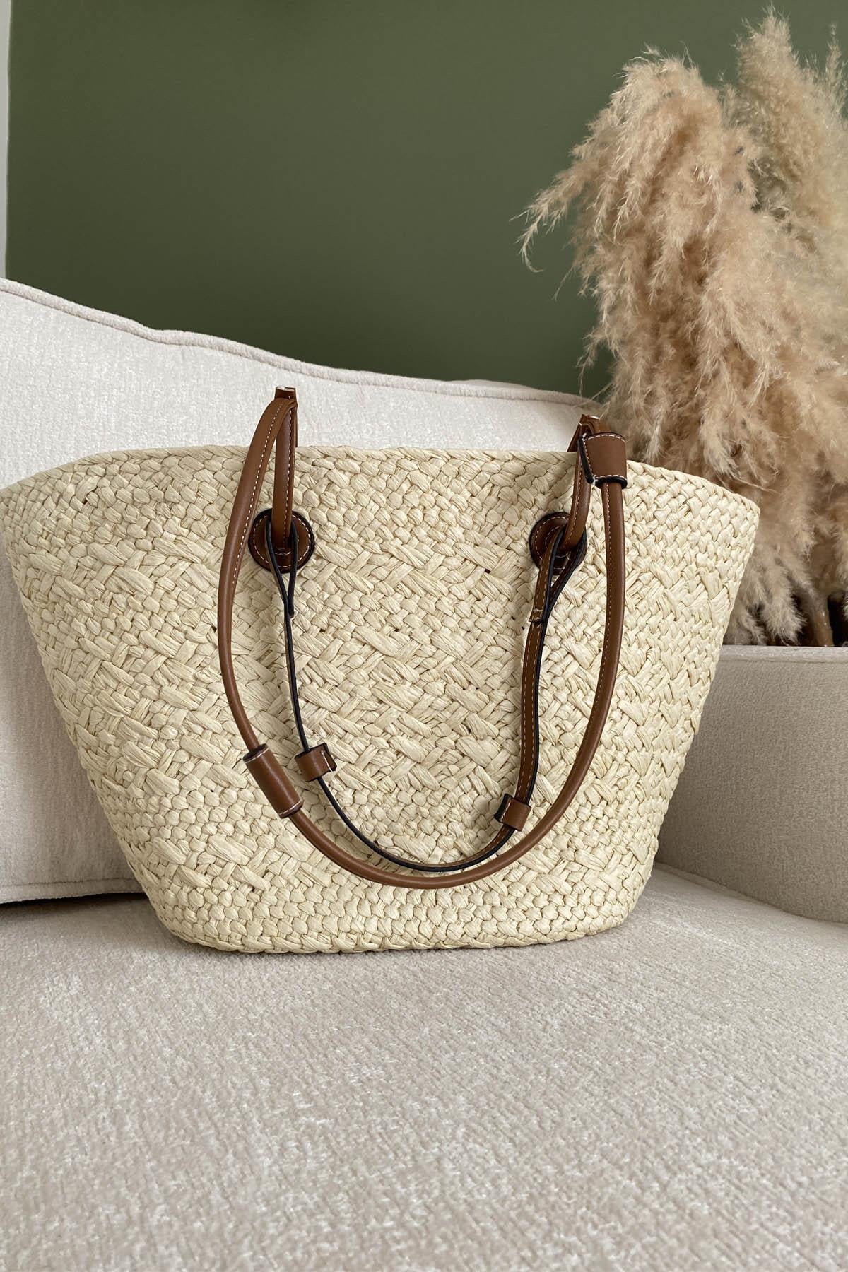 Sahara Breeze Tote Yazlık Büyük Hasır Kadın ÇantaSahara Breeze Tote – Yazlık Büyük Hasır Kadın Çanta | Şık & DoğalÇantaİSTANGÜL BUTİK