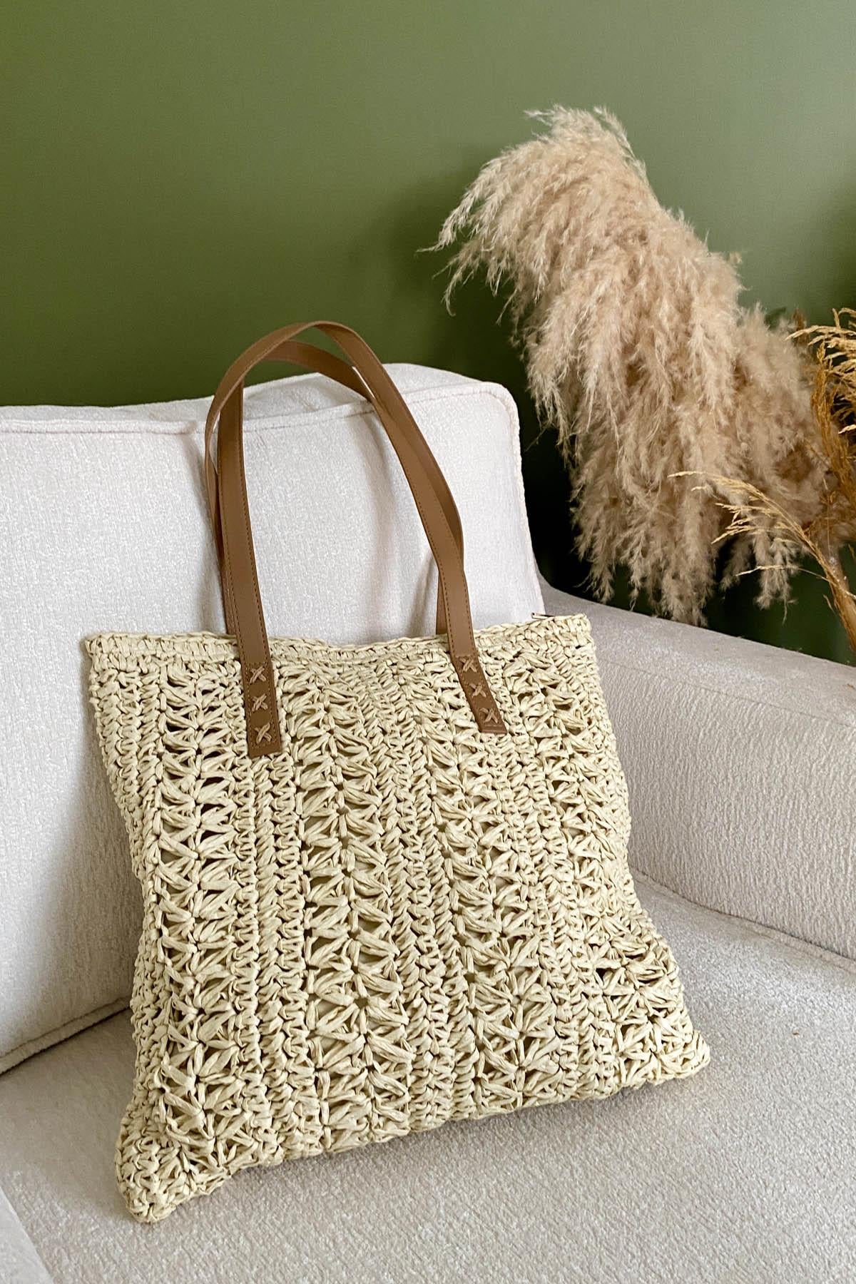 Verde Weave Hasır ÇantaVerde Weave Hasır El Örgüsü Yaz Çantası – Doğal ve ŞıkÇantaİSTANGÜL BUTİK