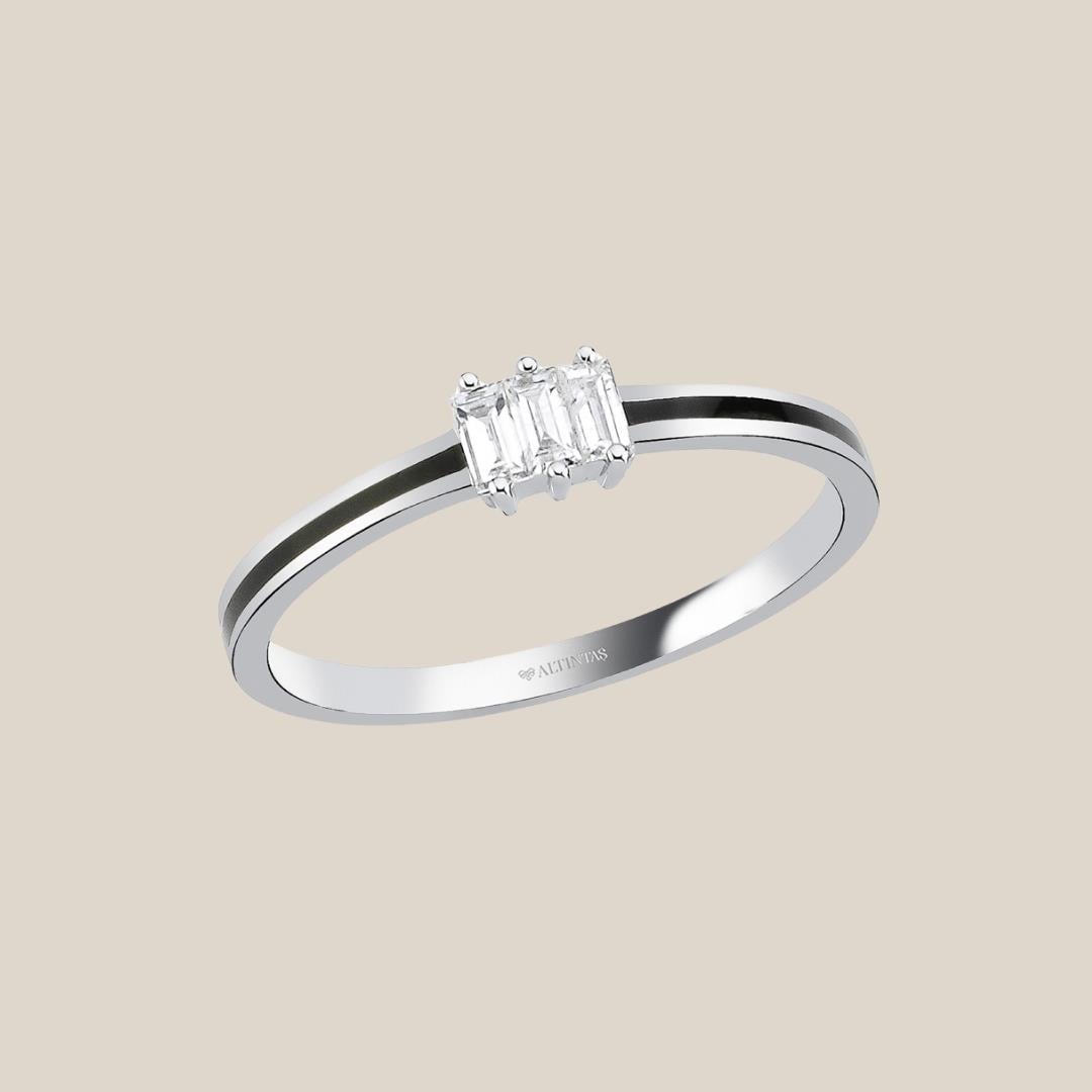 0.13 Ct Baget Siyah Mineli Pırlanta Yüzük