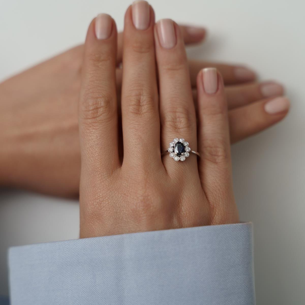 0.97 Ct Prenses Safir ve Pırlanta Yüzük