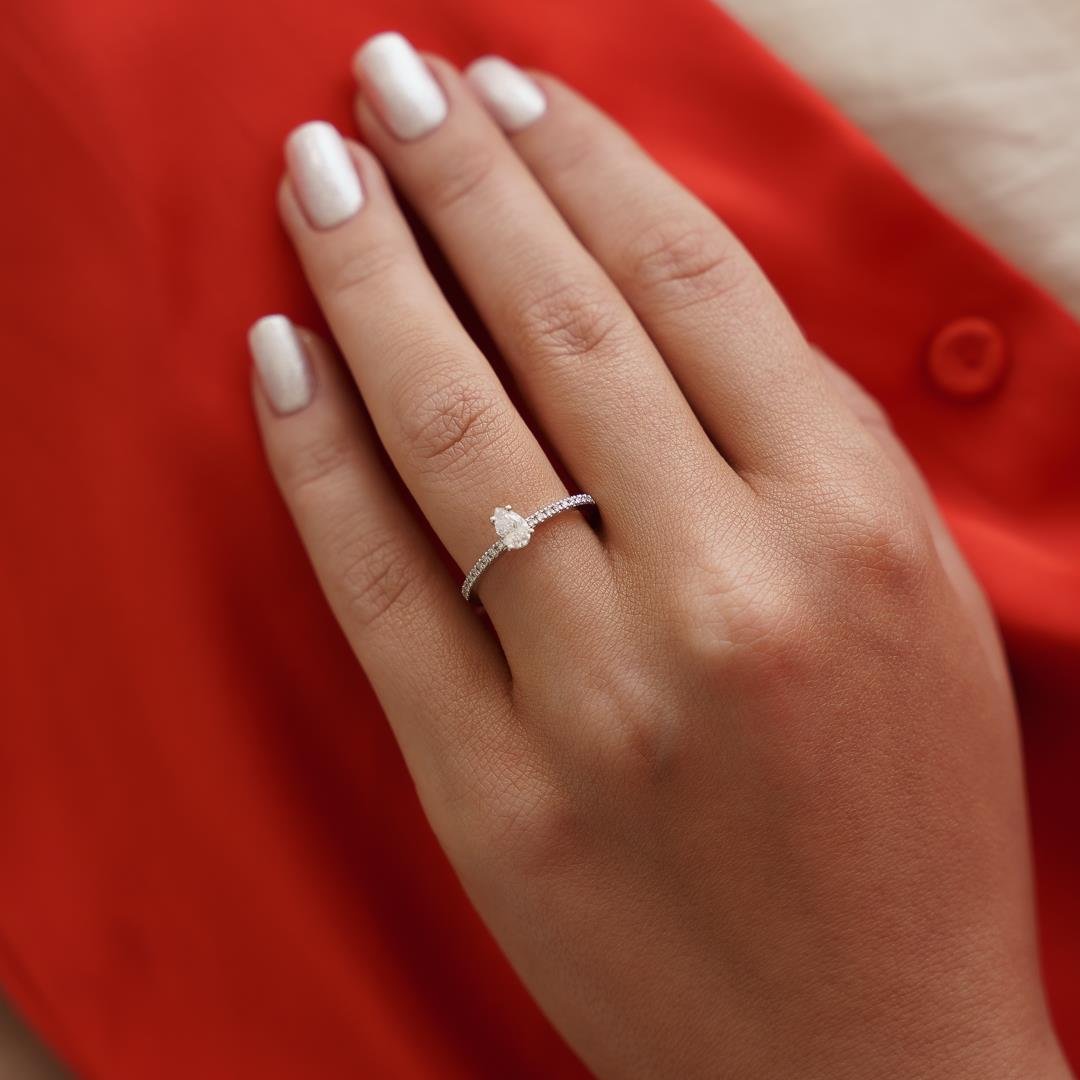 0.38 Ct Damla Taşlı Pırlanta Yüzük
