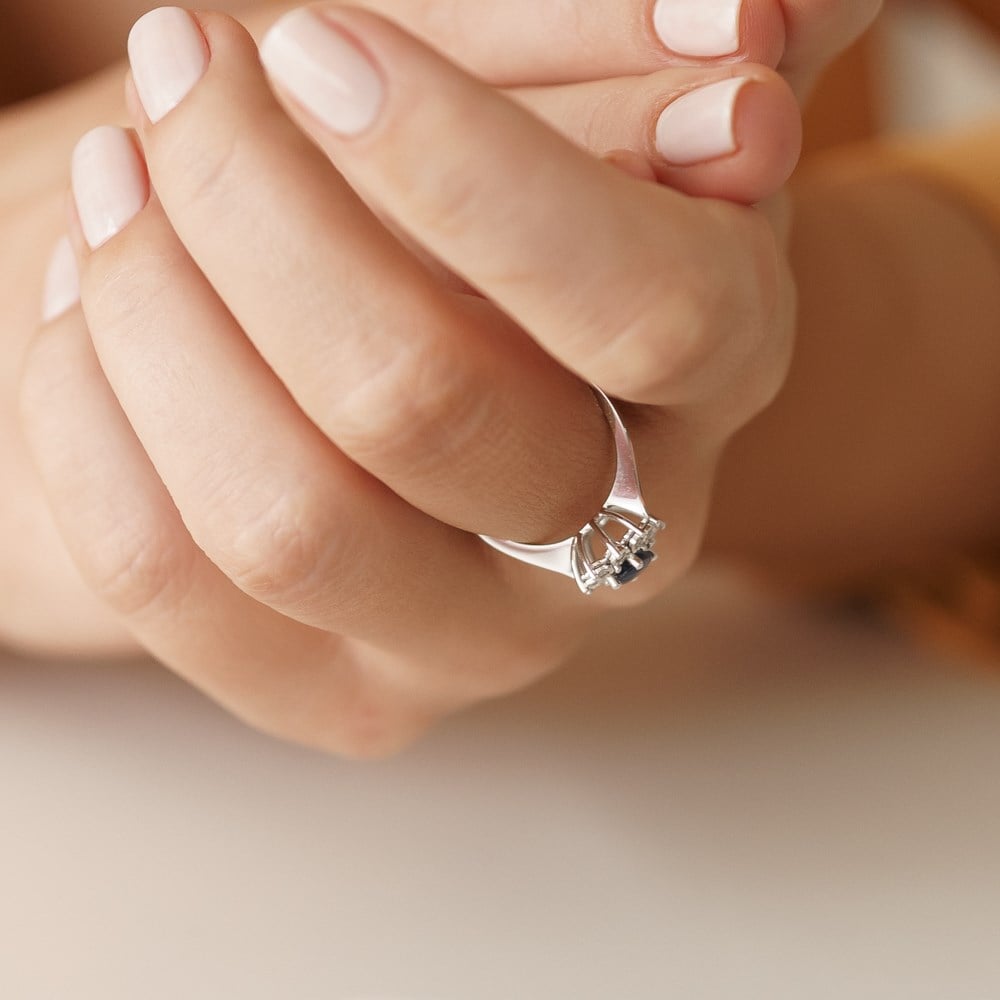 0.66 Ct Safir Taşlı Pırlanta Yüzük