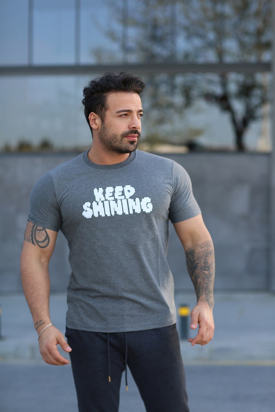 BASİC TSHİRTLERAntrasit KEEP SHINING Baskılı Basic T-SHİRT