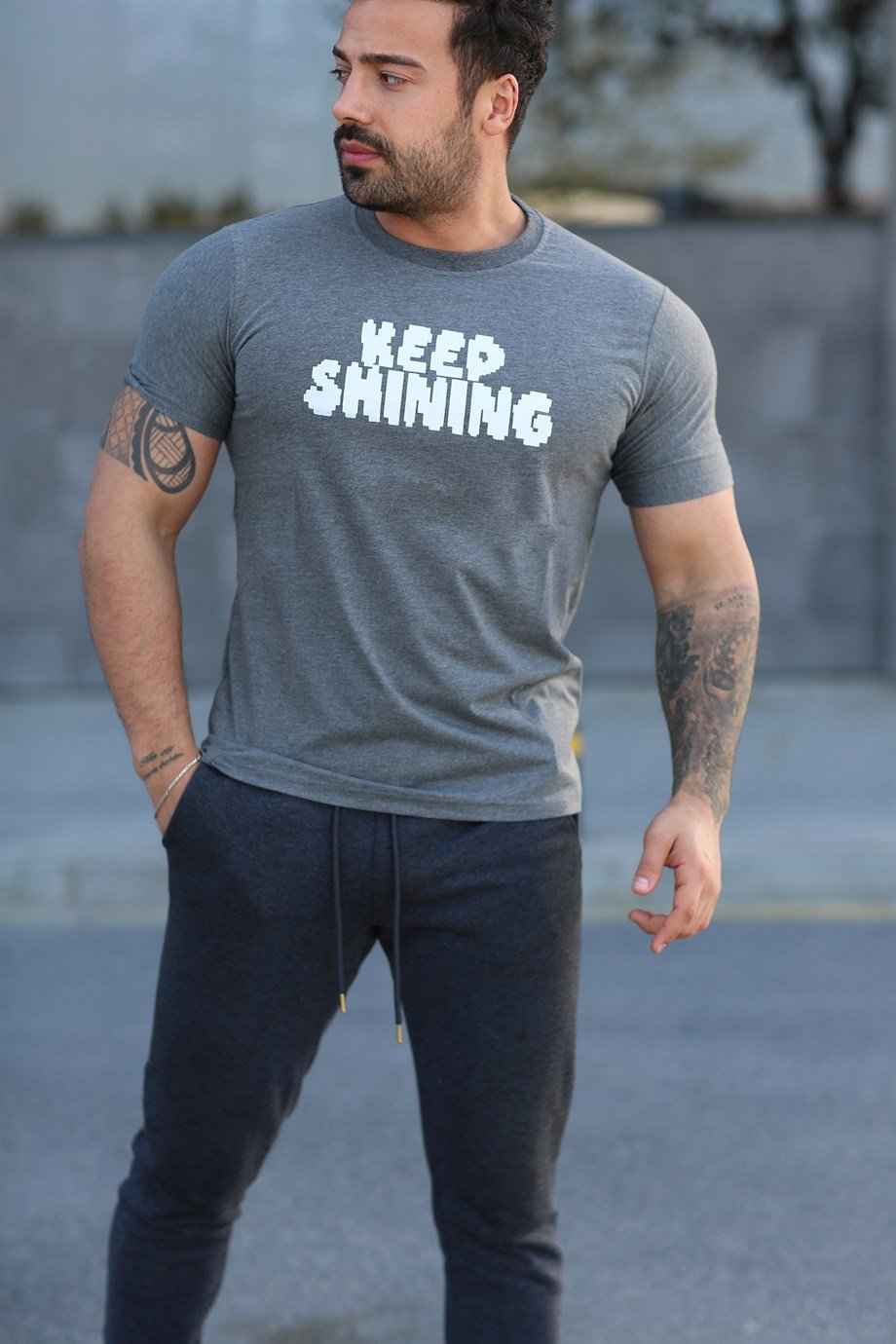 BASİC TSHİRTLERAntrasit KEEP SHINING Baskılı Basic T-SHİRT