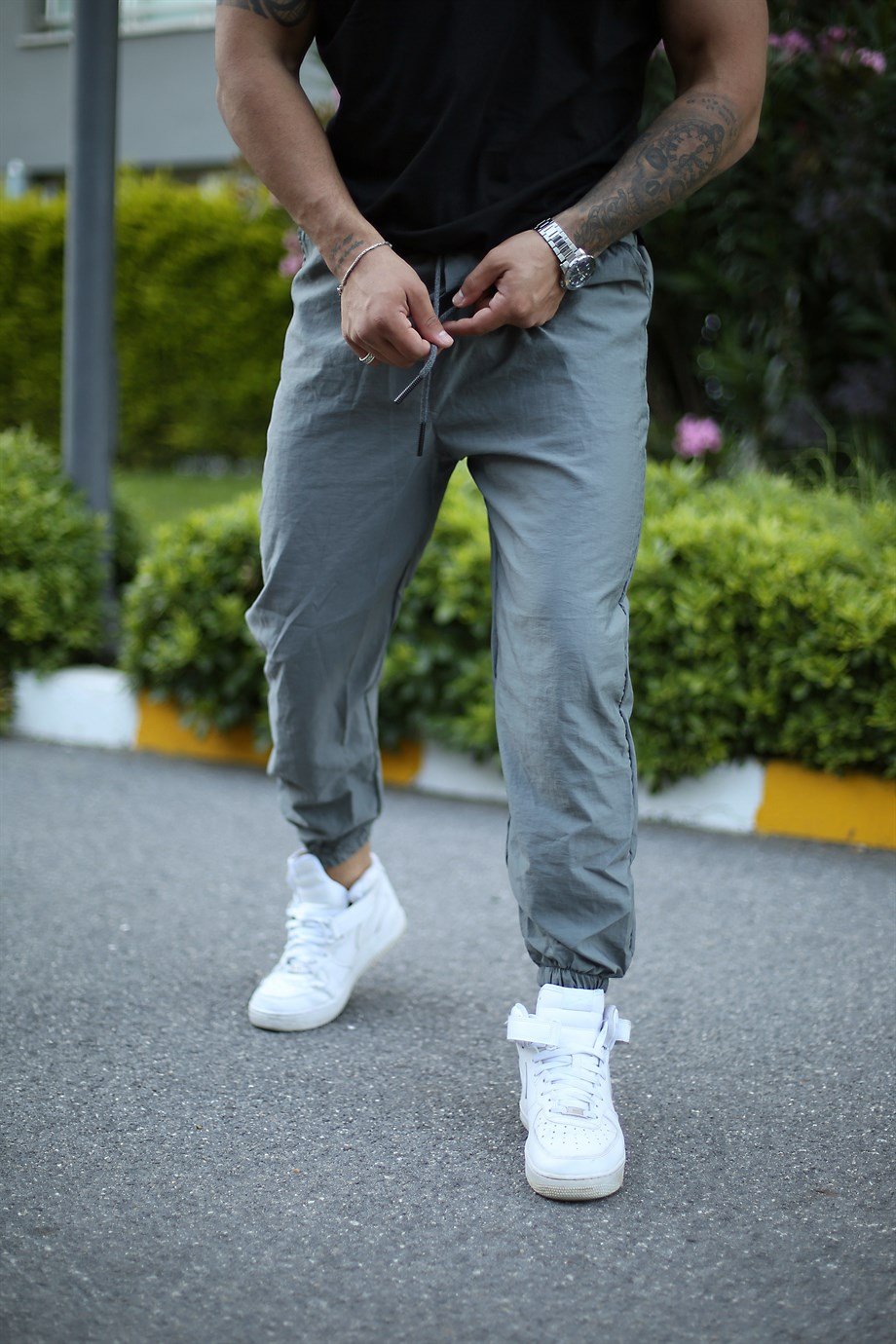 EŞOFMAN ALTIErkek  Düz Gri Paraşüt Kumaş Keleçe Paça Jogger 