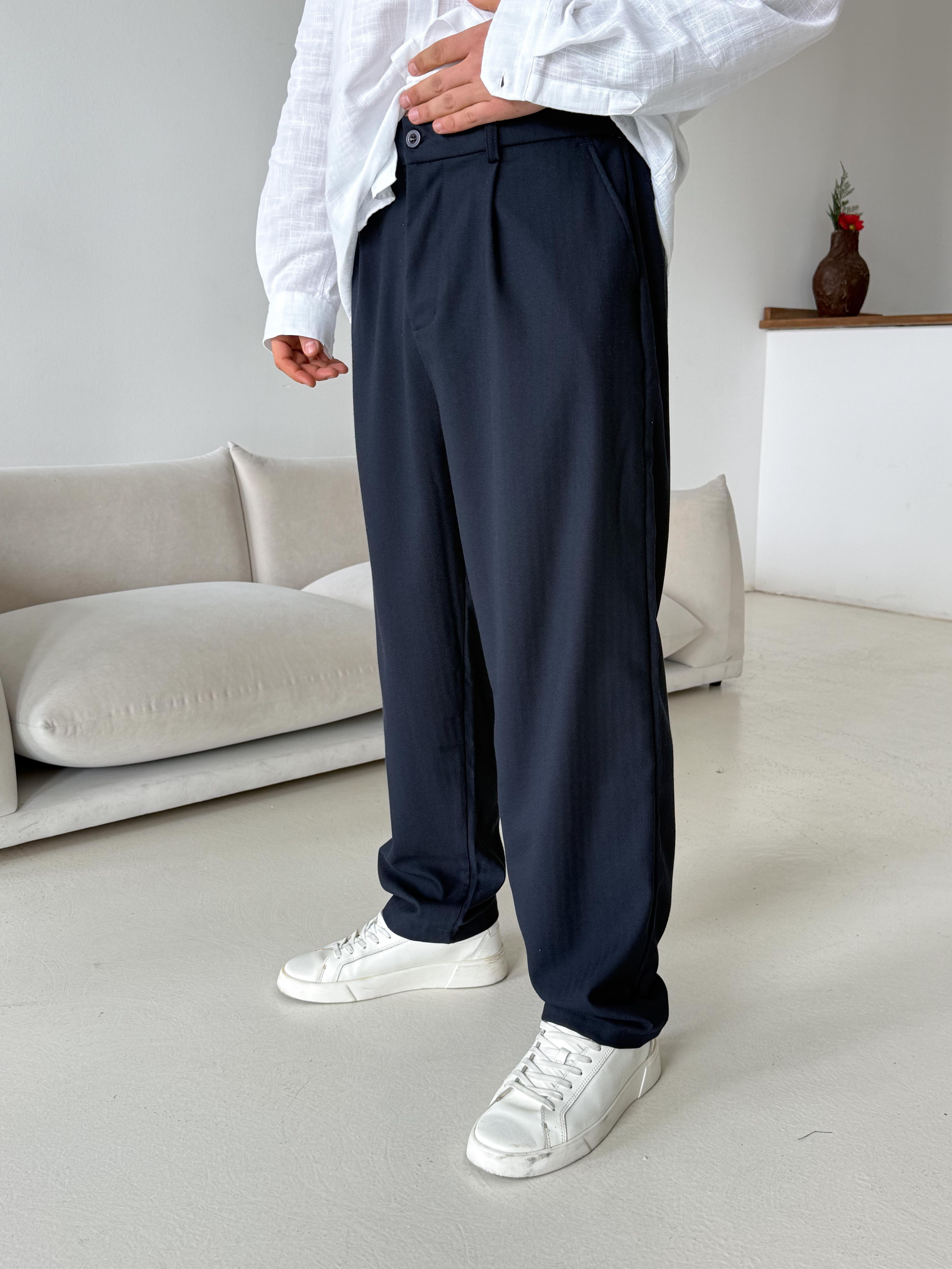 GabardinLacivert Balık Sırtı Arka Lastikli Dokuma Pantalon PLZ 26409