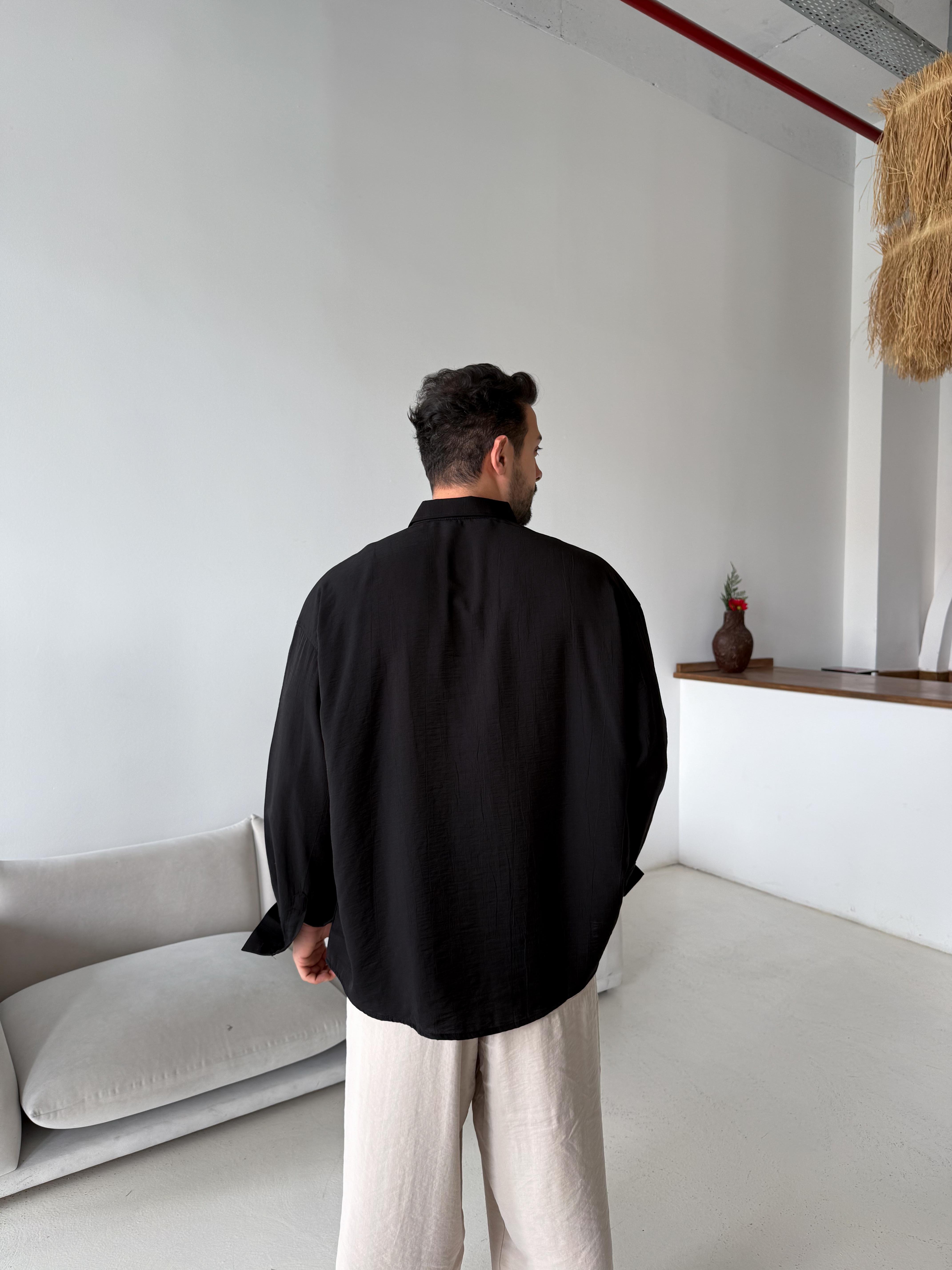 GÖMLEKSiyah Düz Krinkıl Detaylı Oversize Gömlek PLZ 26309