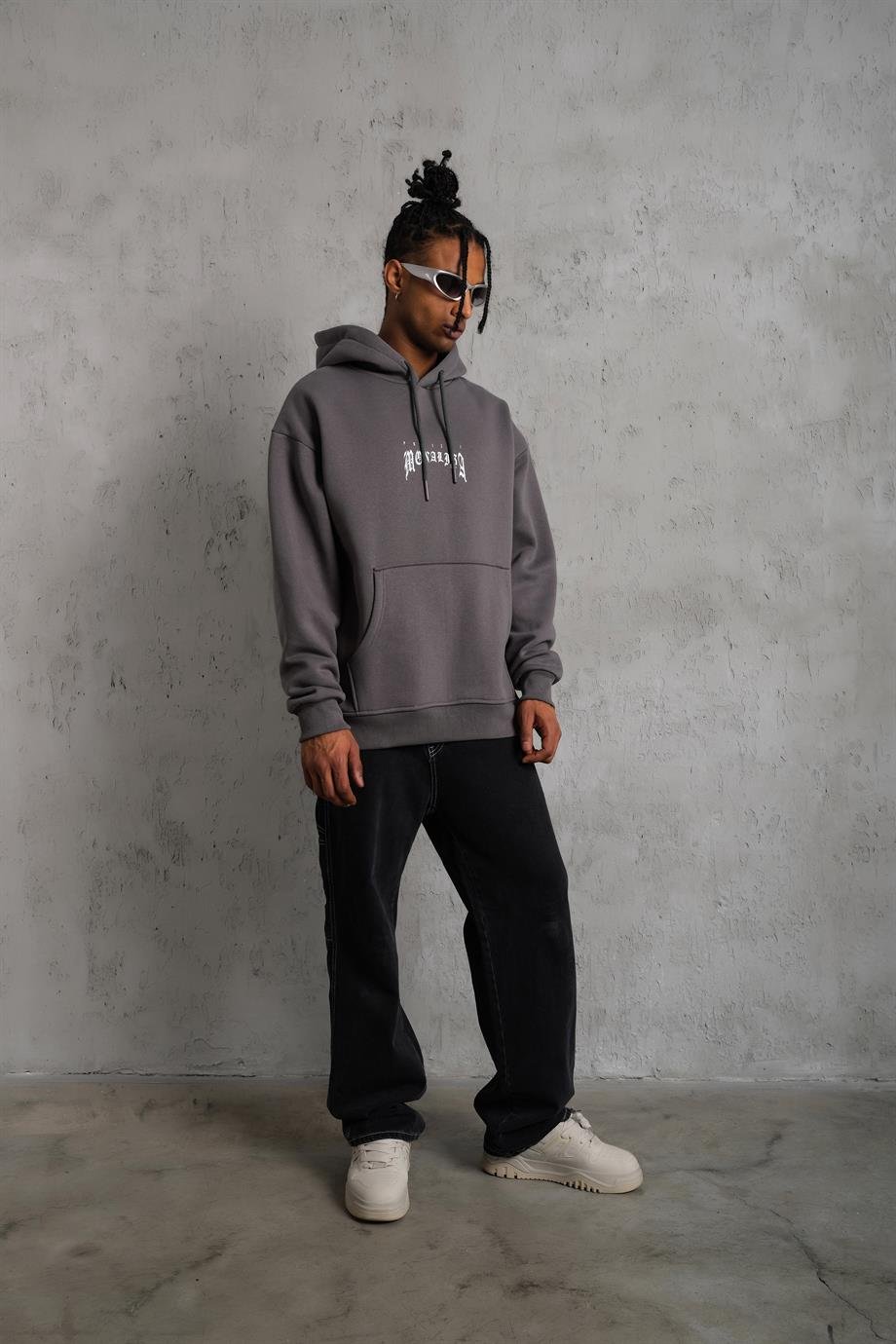 SWEATSHİRTAntrasit MONALİSA Peçli Baskılı 3 İplik Oversize Sweatshirt PLZ-33