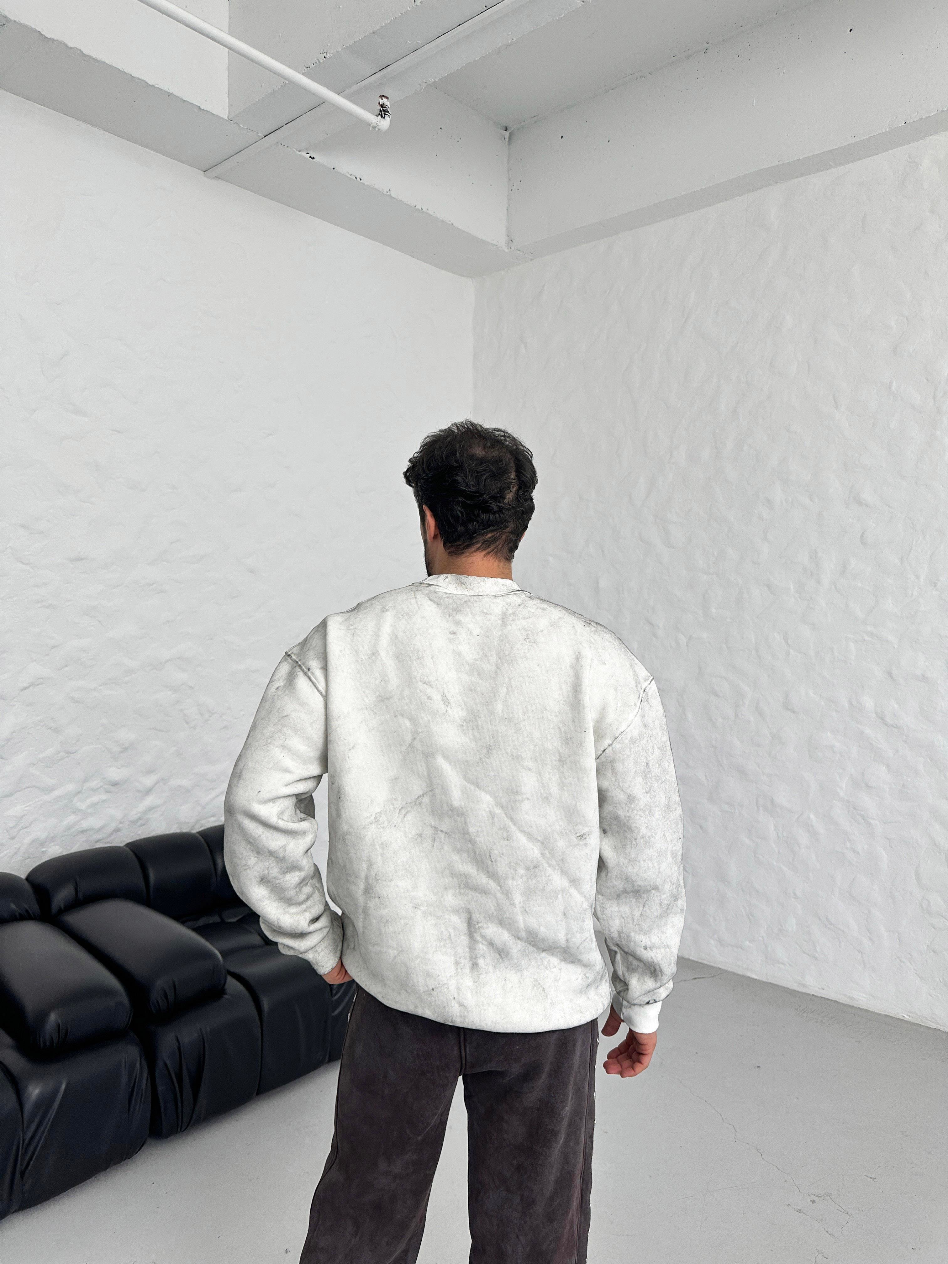 SWEATSHİRTBeyaz 888 Nakışlı Bisiklet Yaka Sweatshirt PLZ
