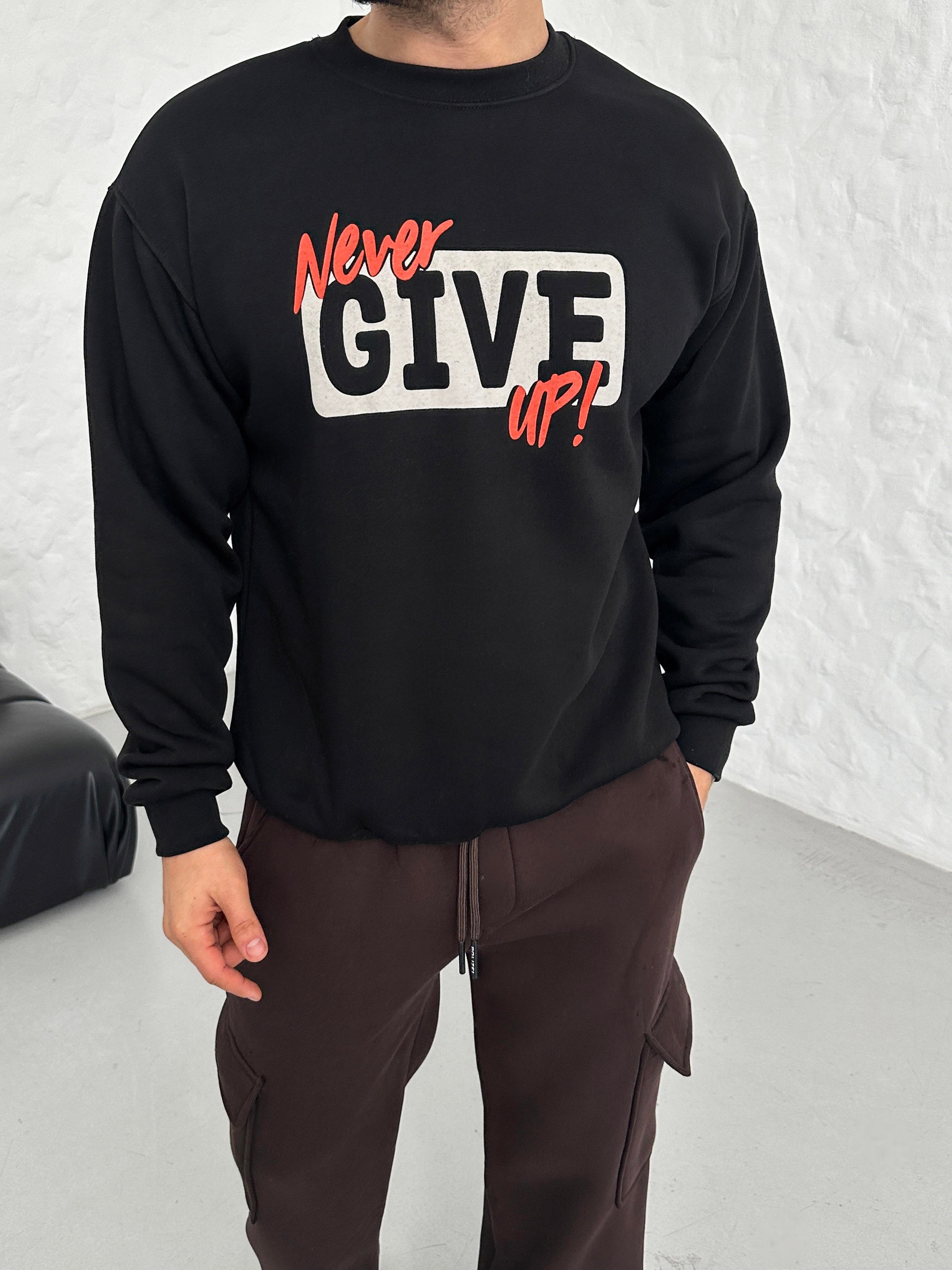 SWEATSHİRTSiyah Never Baskılı Sweat M8403