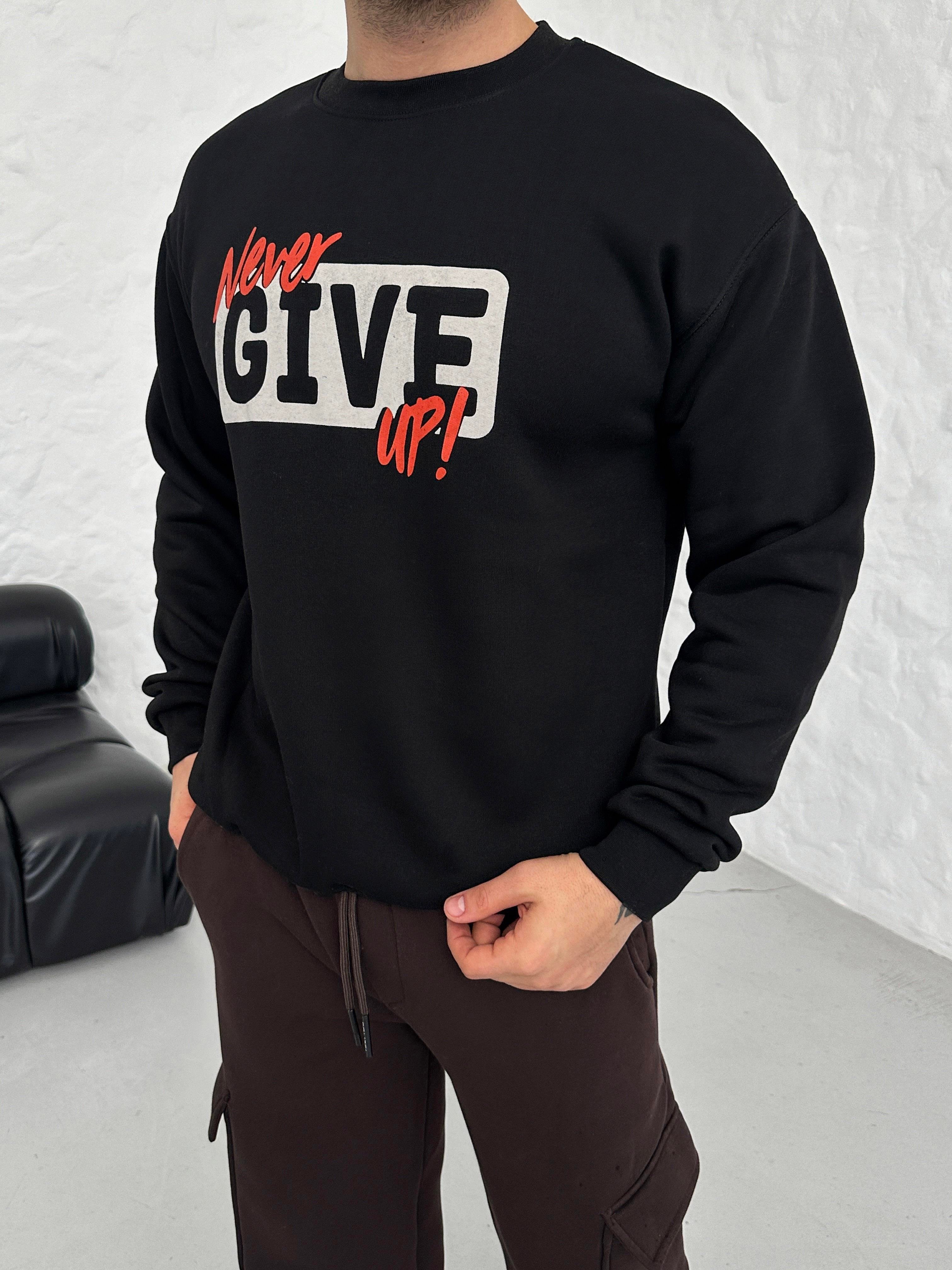 SWEATSHİRTSiyah Never Baskılı Sweat M8403