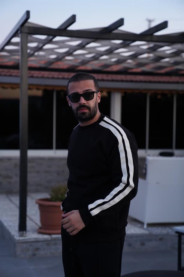 SWEATSHİRTSiyah Yandan Çift Şeritli Bisiklet Yaka 3 İplik Oversize Sweatshirt SNZ 8317