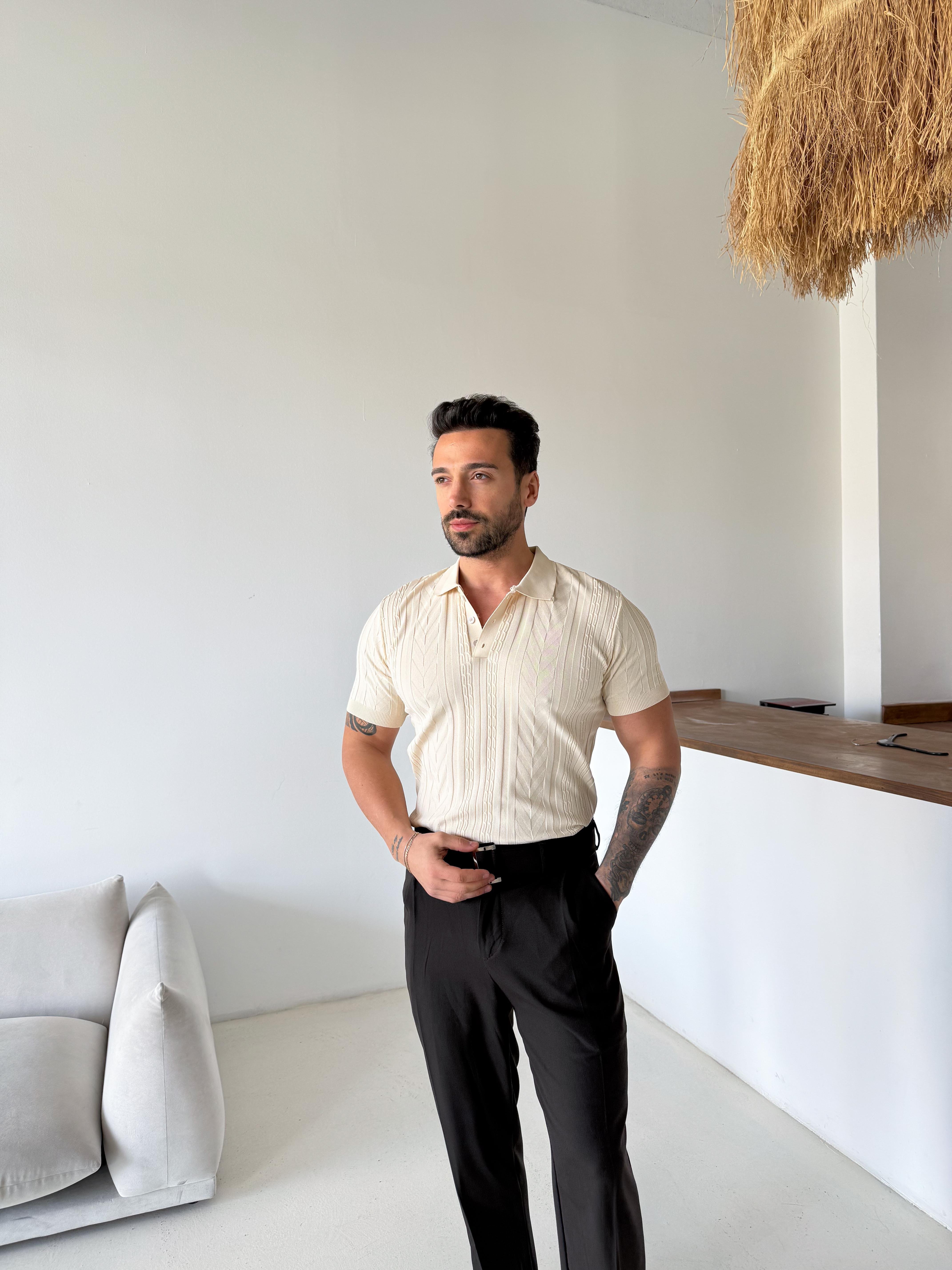 T-SHİRTBej Jakar Desenli Düğmeli Polo Triko Tk
