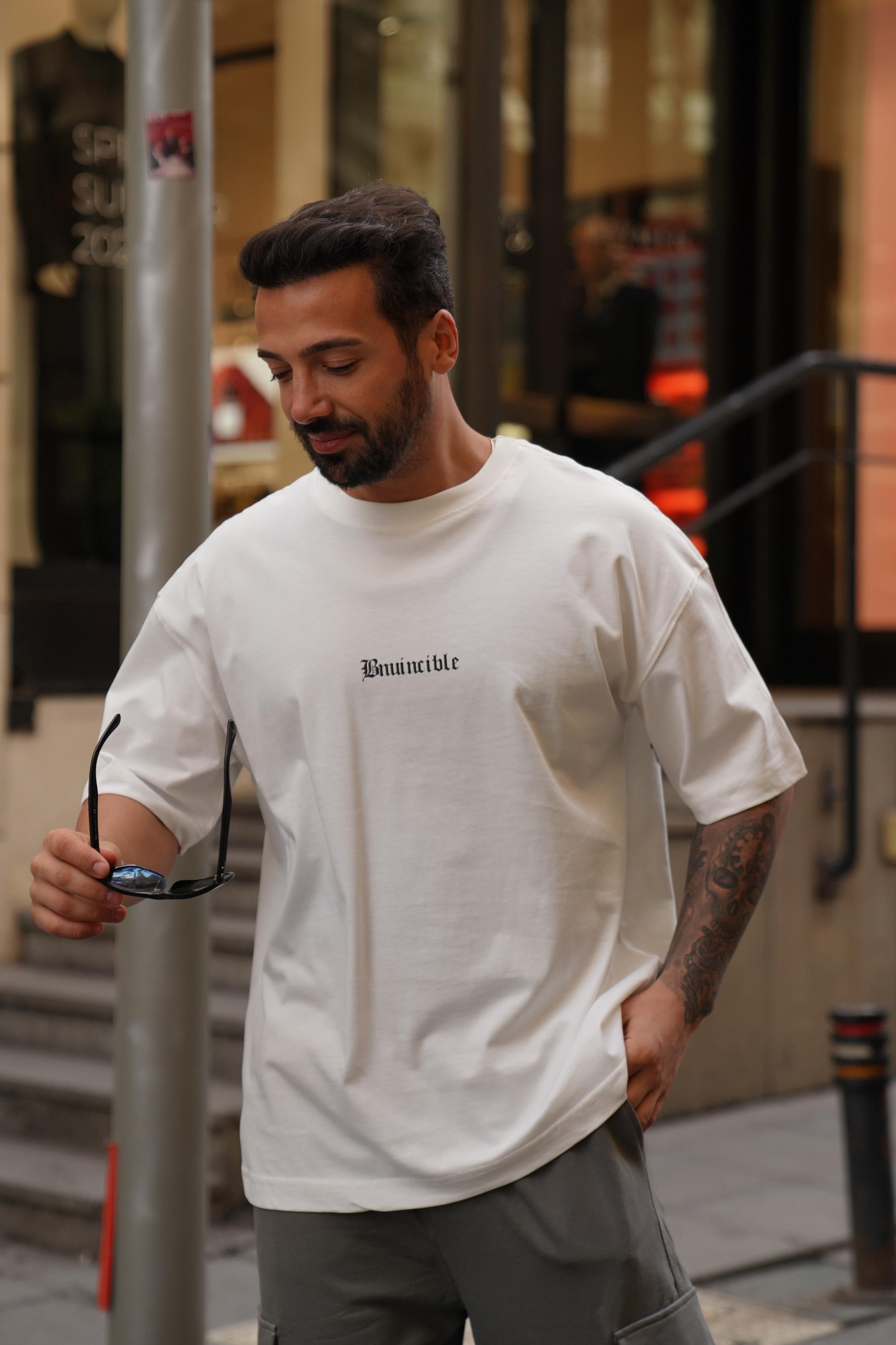 T-SHİRTBeyaz 2 İplik Pop Smoke Baskılı Oversize T-Shirt