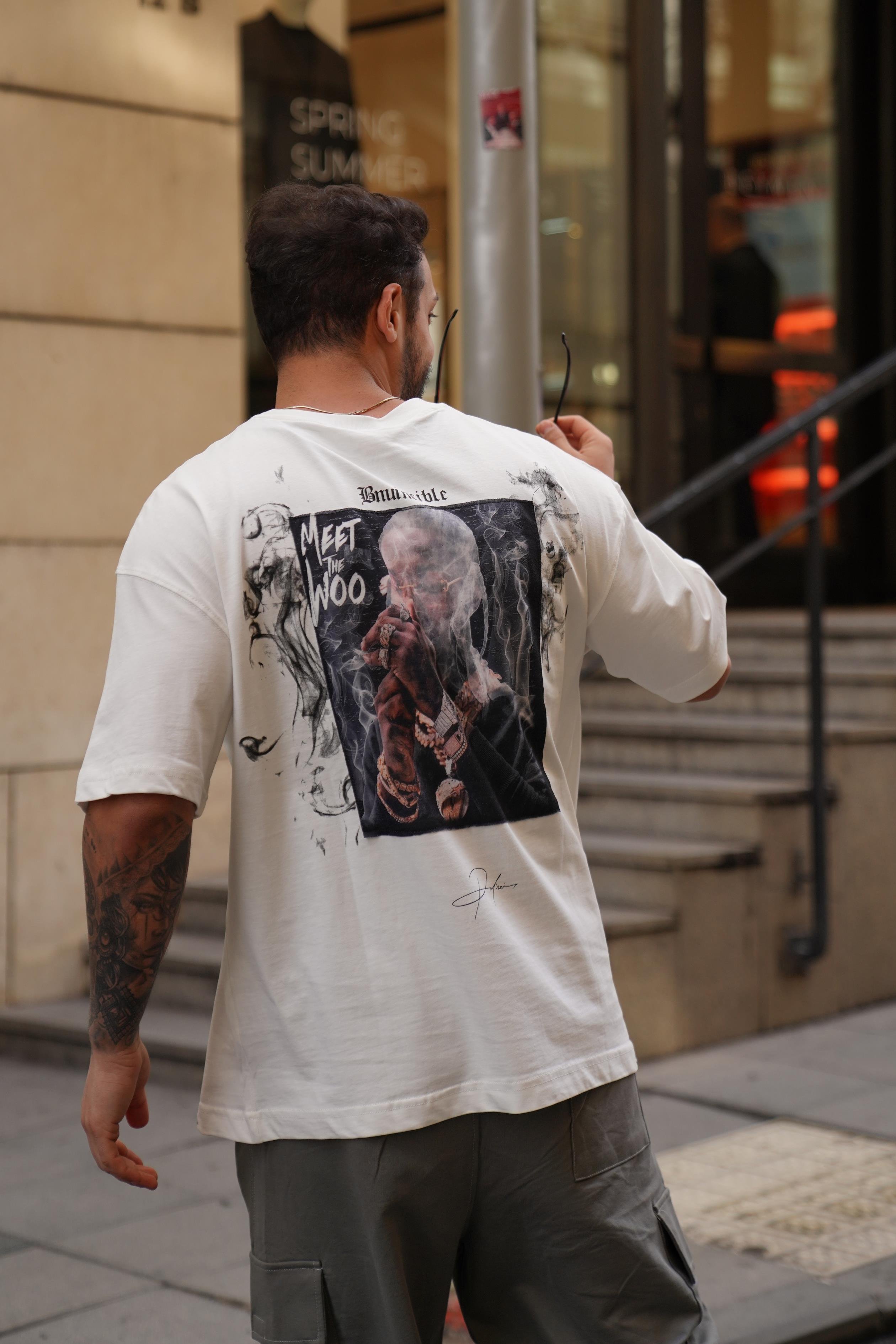 T-SHİRTBeyaz 2 İplik Pop Smoke Baskılı Oversize T-Shirt