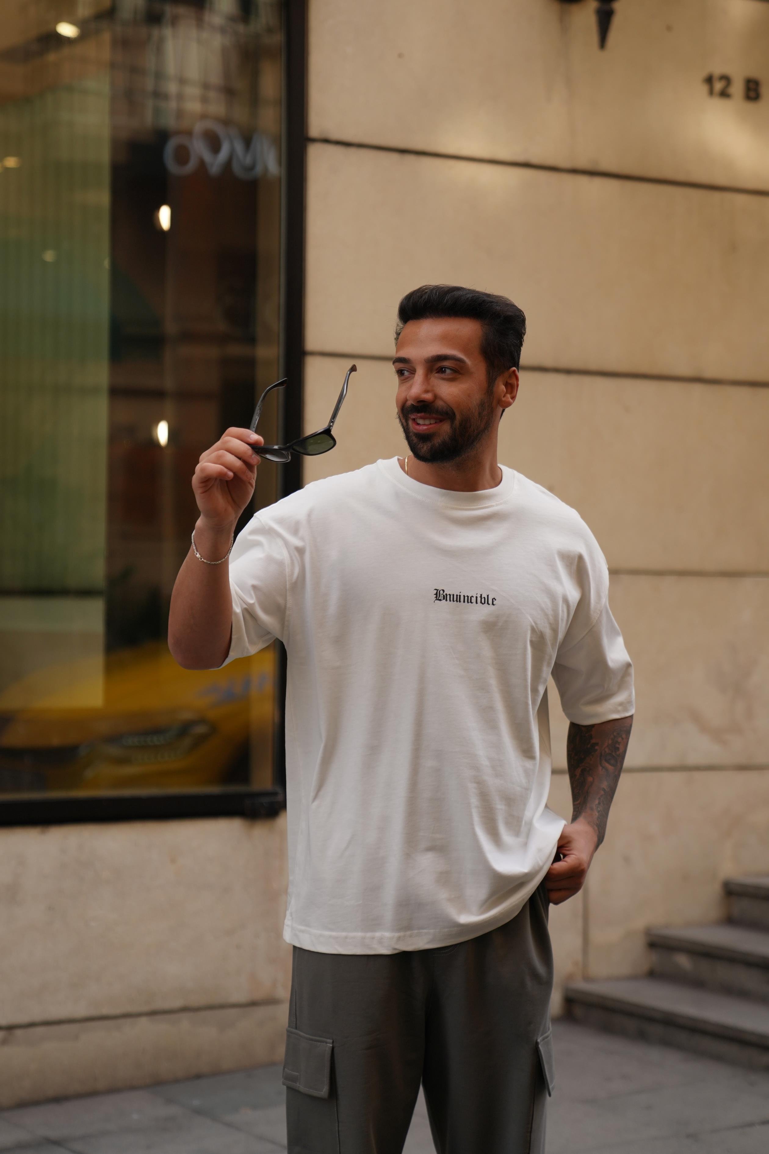 T-SHİRTBeyaz 2 İplik Pop Smoke Baskılı Oversize T-Shirt