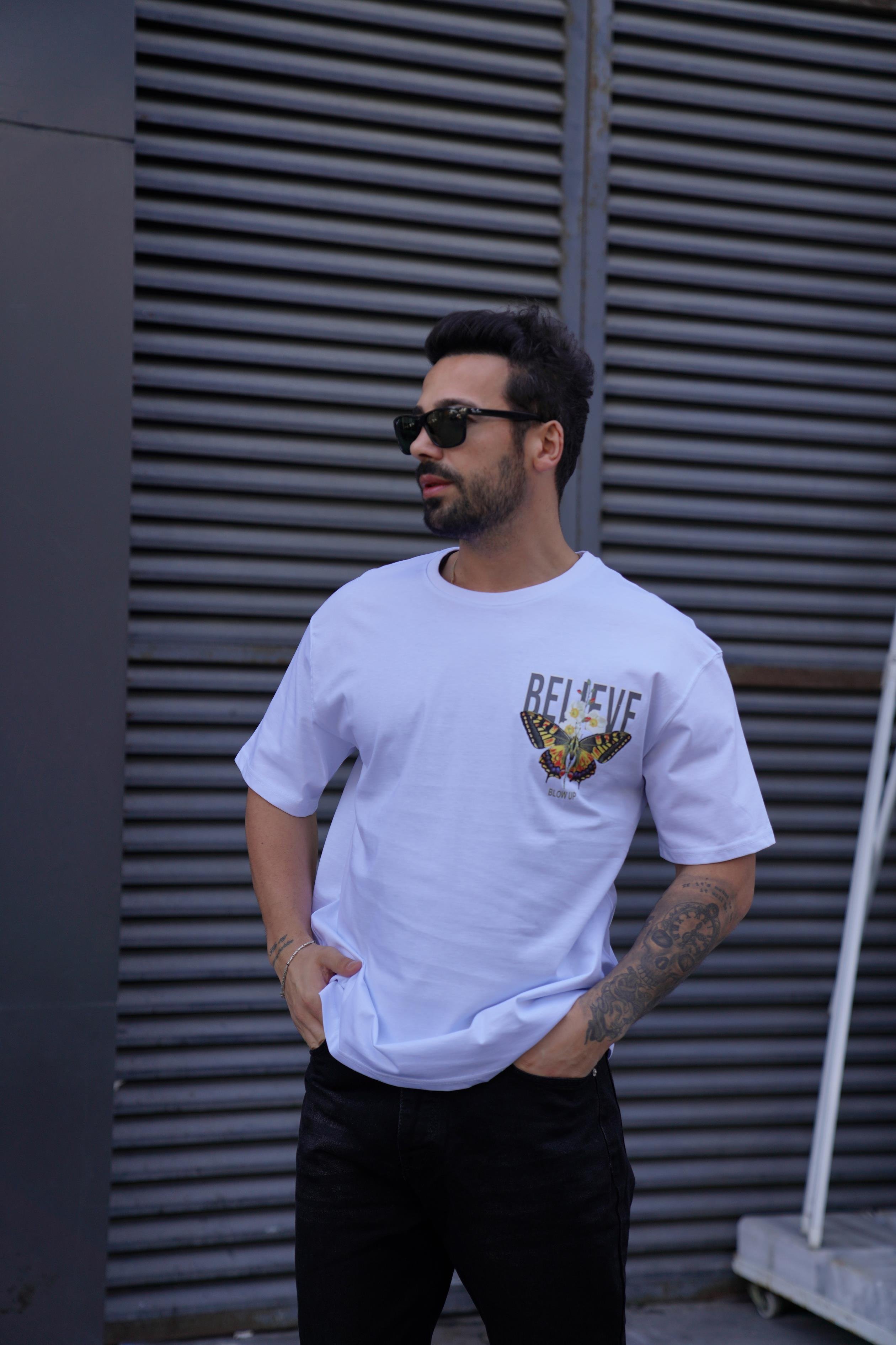 T-SHİRTBeyaz Believe Baskılı Oversize T-Shirt TK