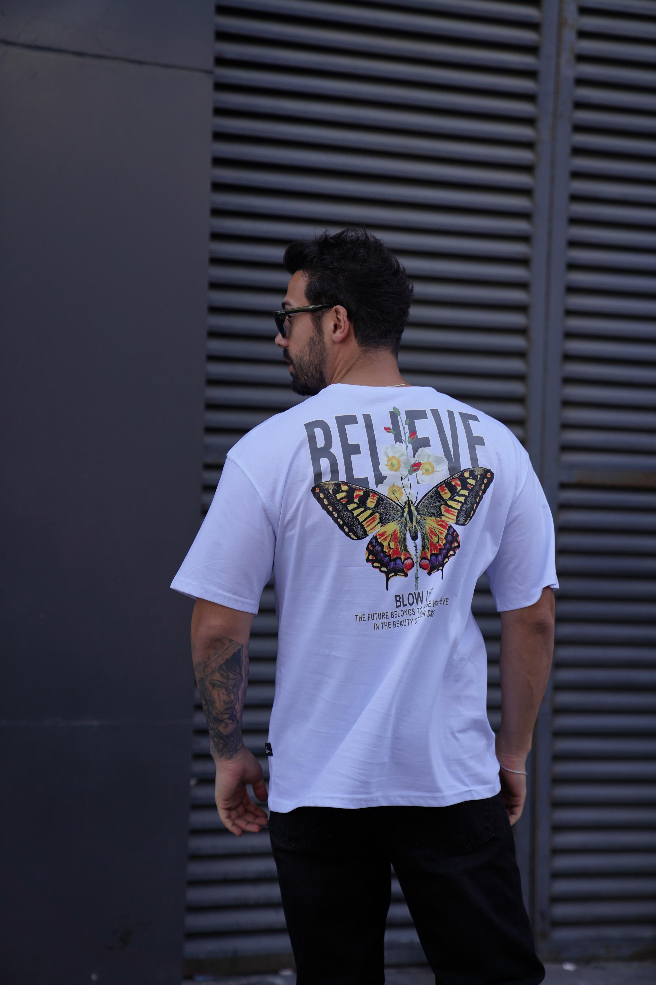 T-SHİRTBeyaz Believe Baskılı Oversize T-Shirt TK