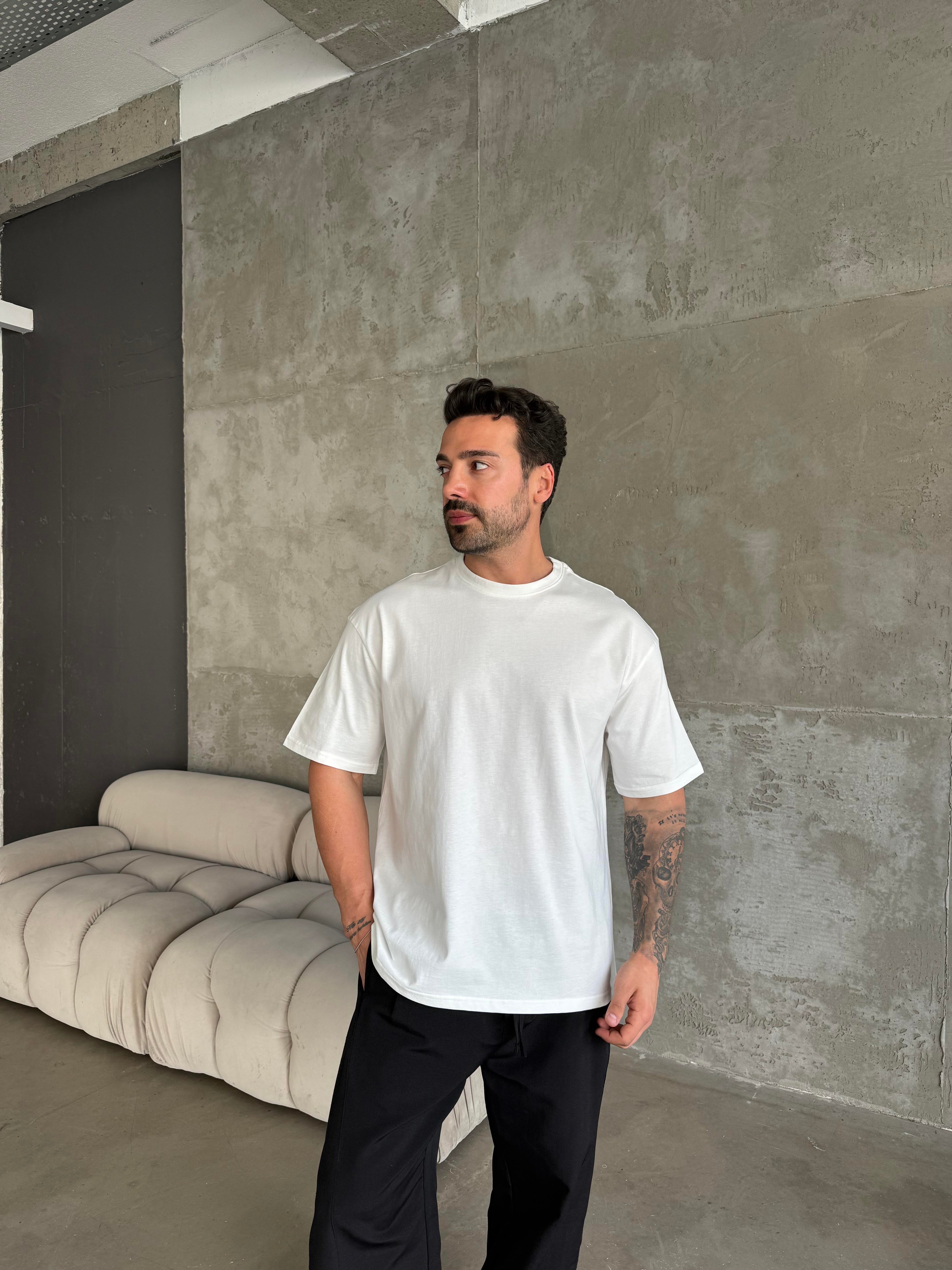 T-SHİRTEkru Düz Compak Oversize T-SHİRT SC