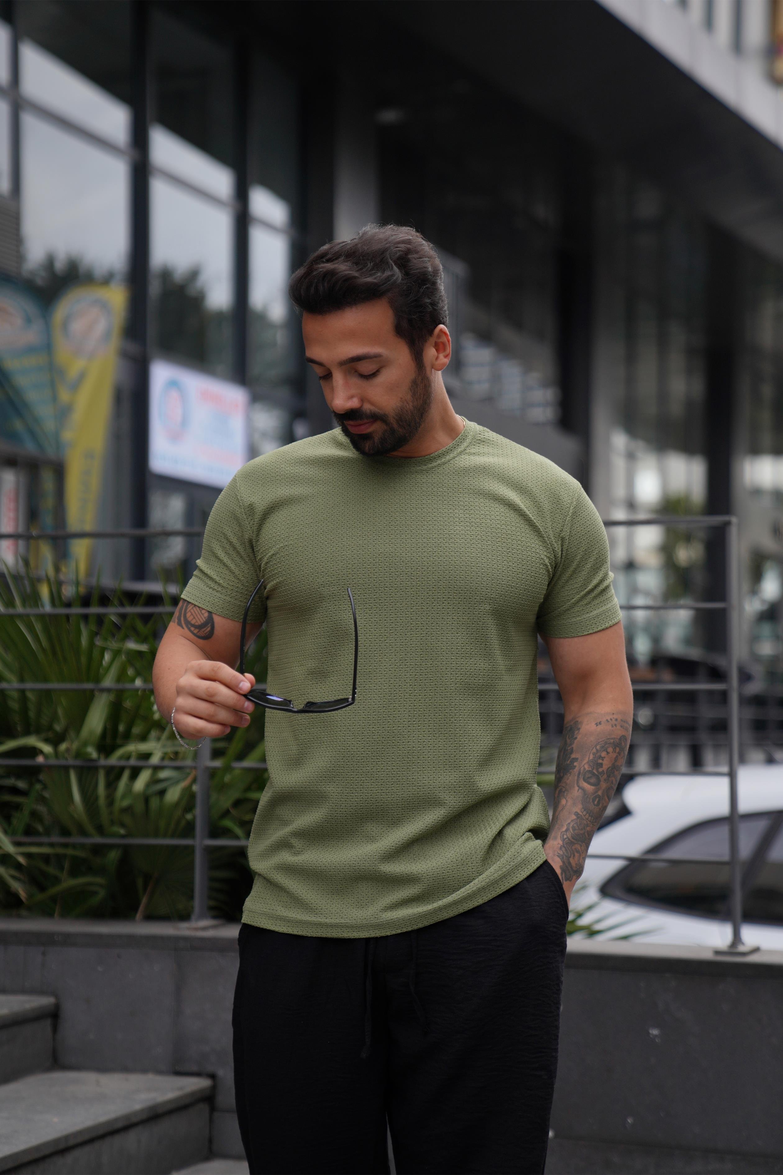 T-SHİRTHaki Rapido Delikli Bisiklet Yaka T-Shirt TK 1005