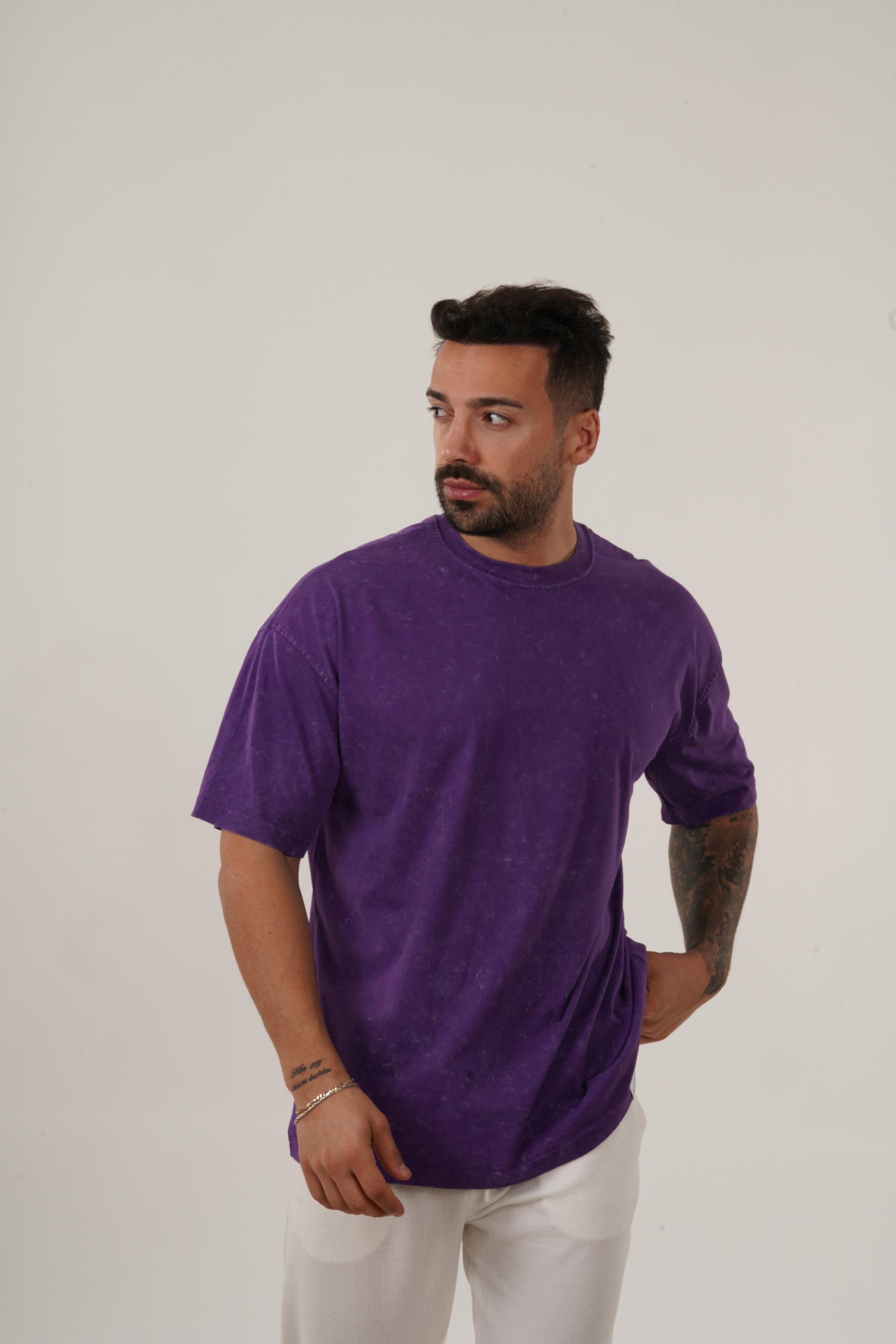 T-SHİRTMor Yıkamalı Compak Pamuk Oversize T-Shirt PLZ