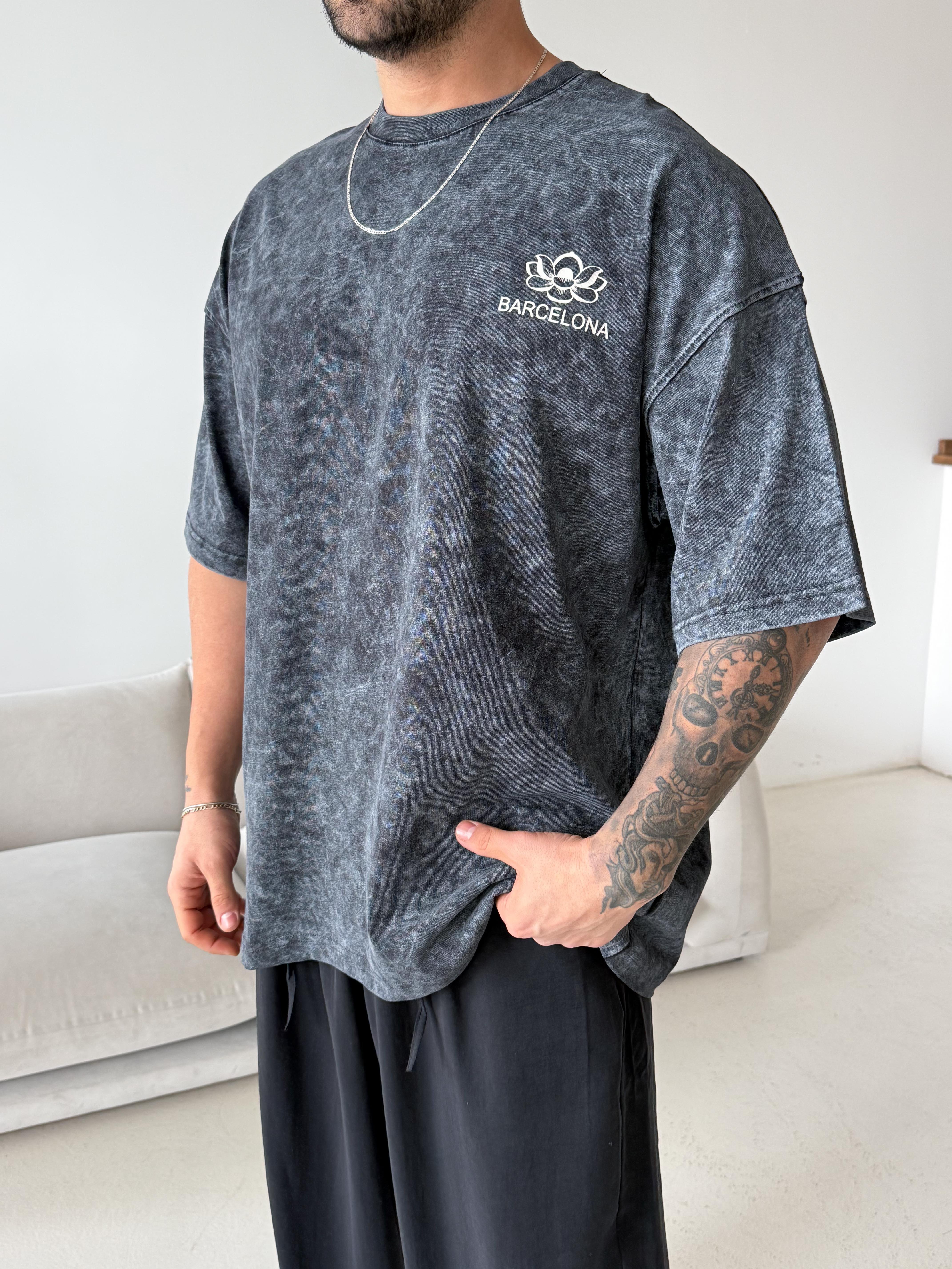 T-SHİRTSiyah Barcelona Yıkamalı Oversize Tişört JJ Y210