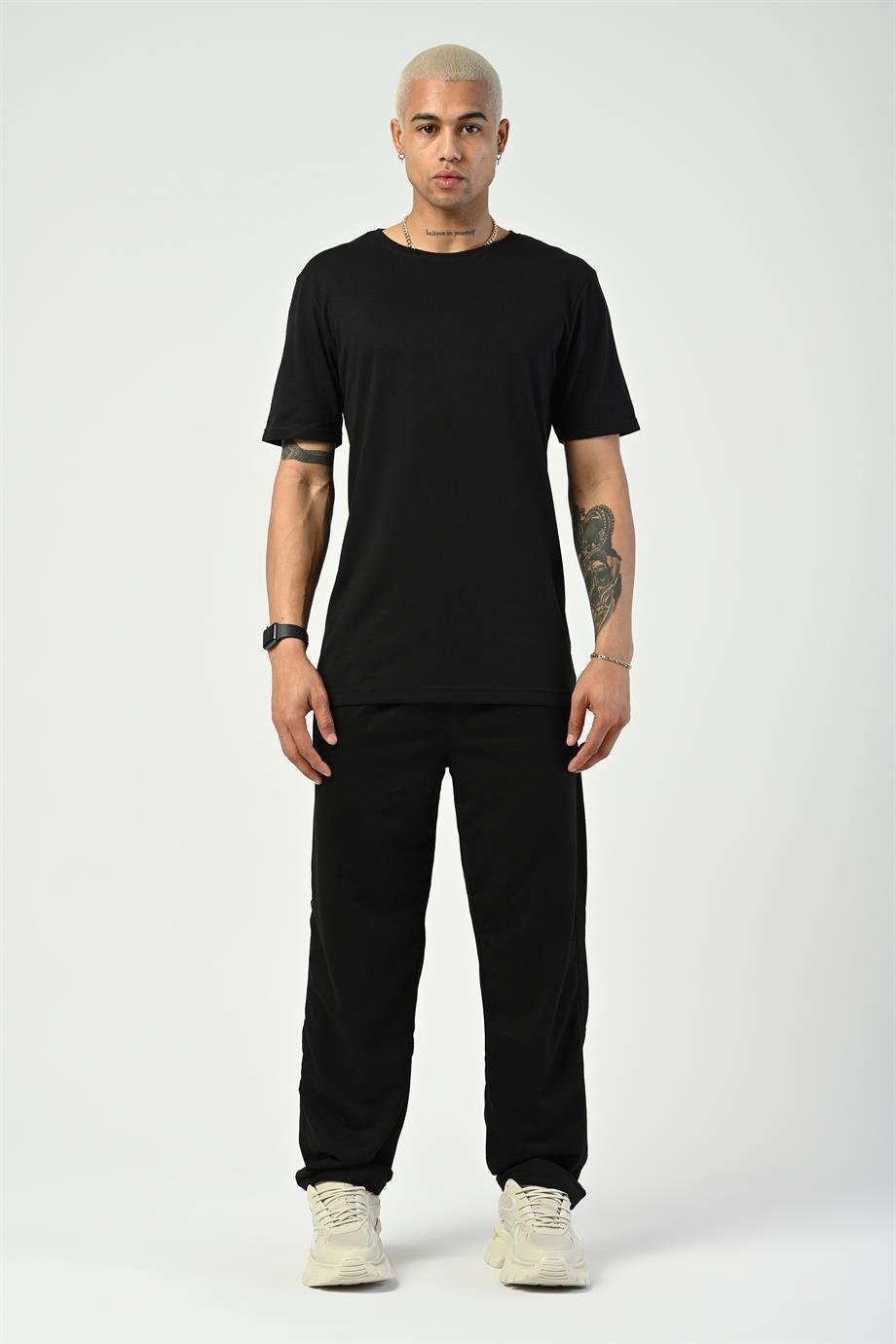 T-SHİRTSiyah Düz Suprem Basic T-SHIRT SC