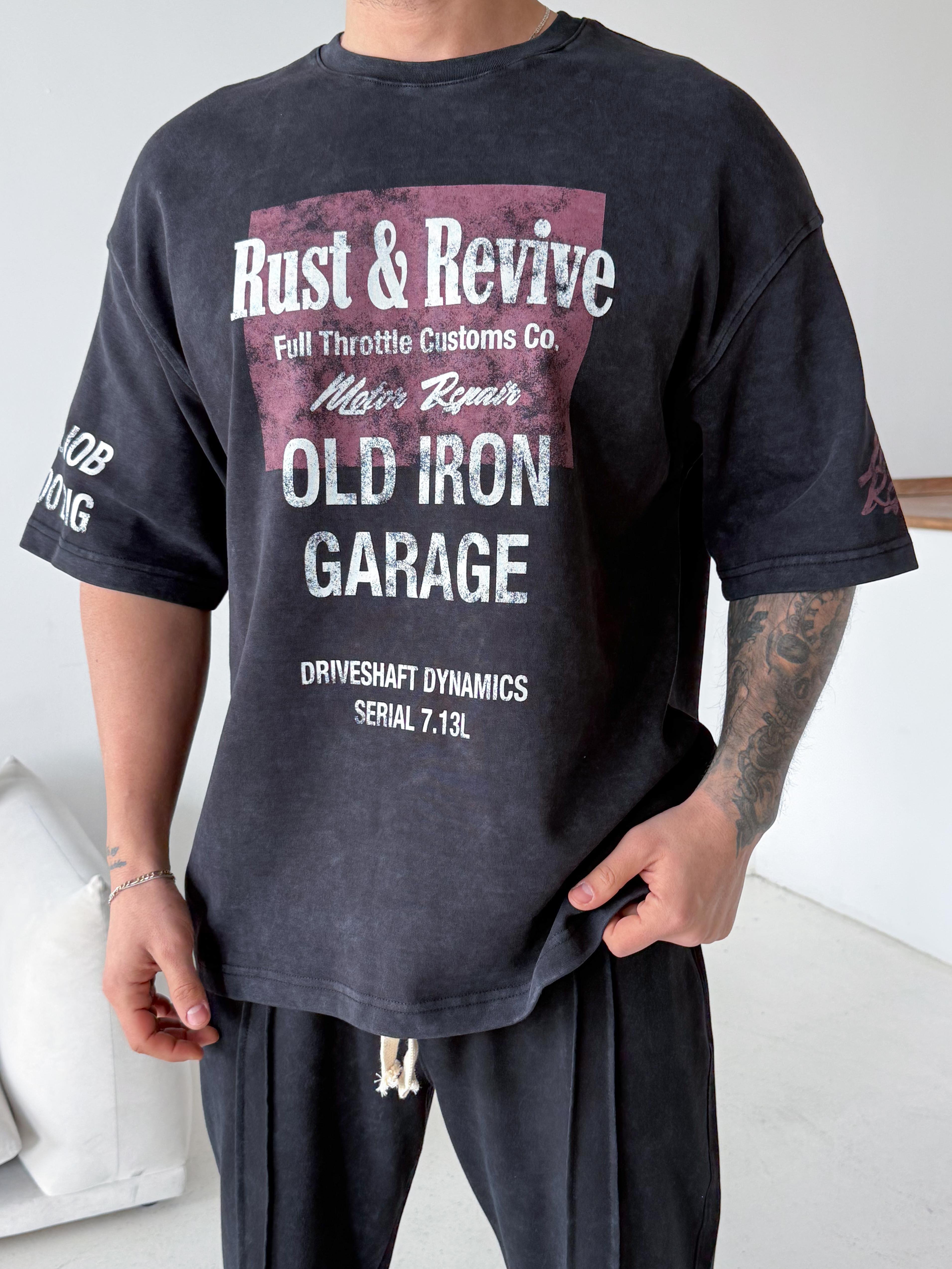 T-SHİRTSiyah Rust Baskılı Oversize Tişört VMS V70-167