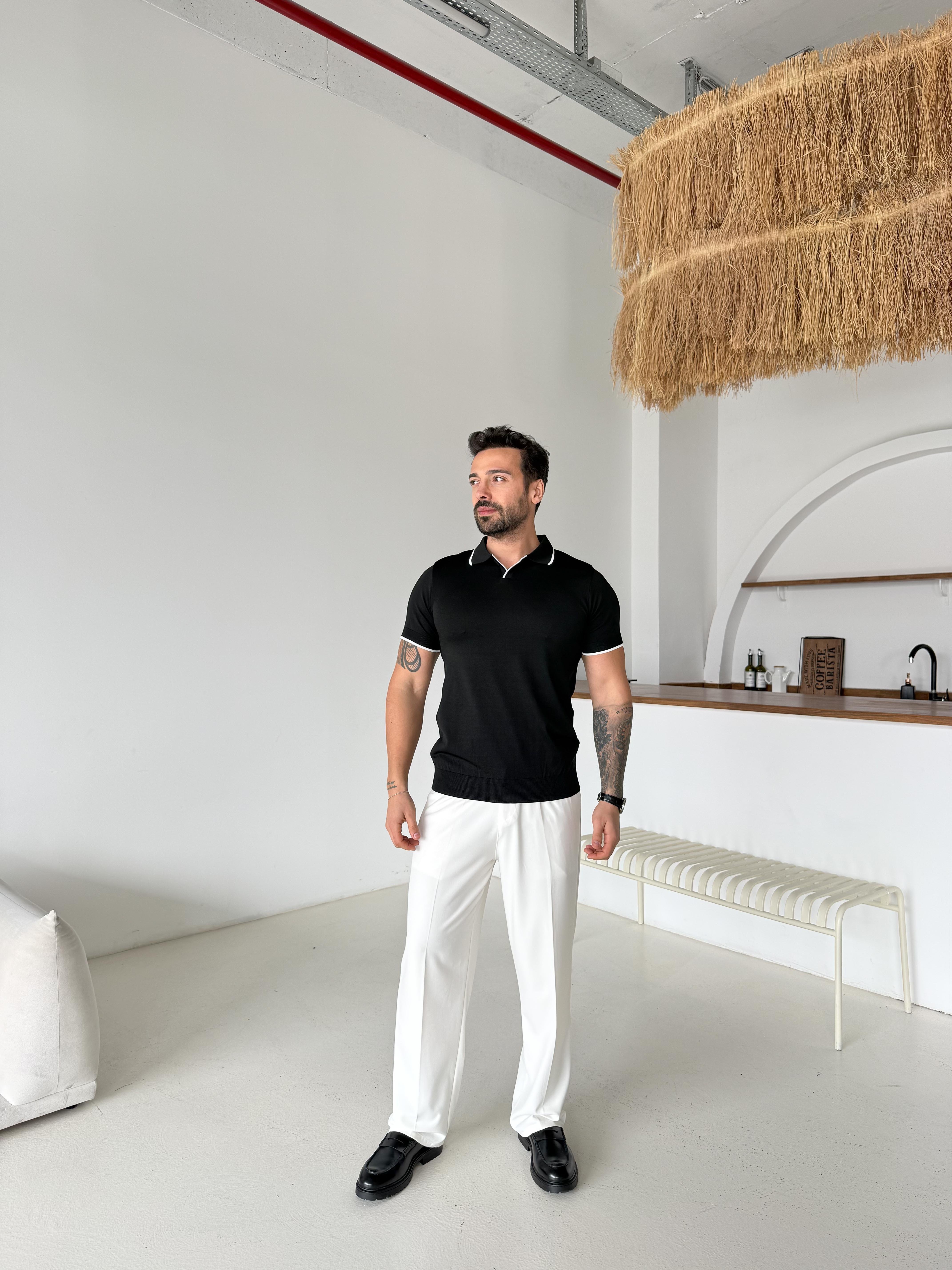 T-SHİRTSiyah Yaka Çizgili Polo Yaka TK