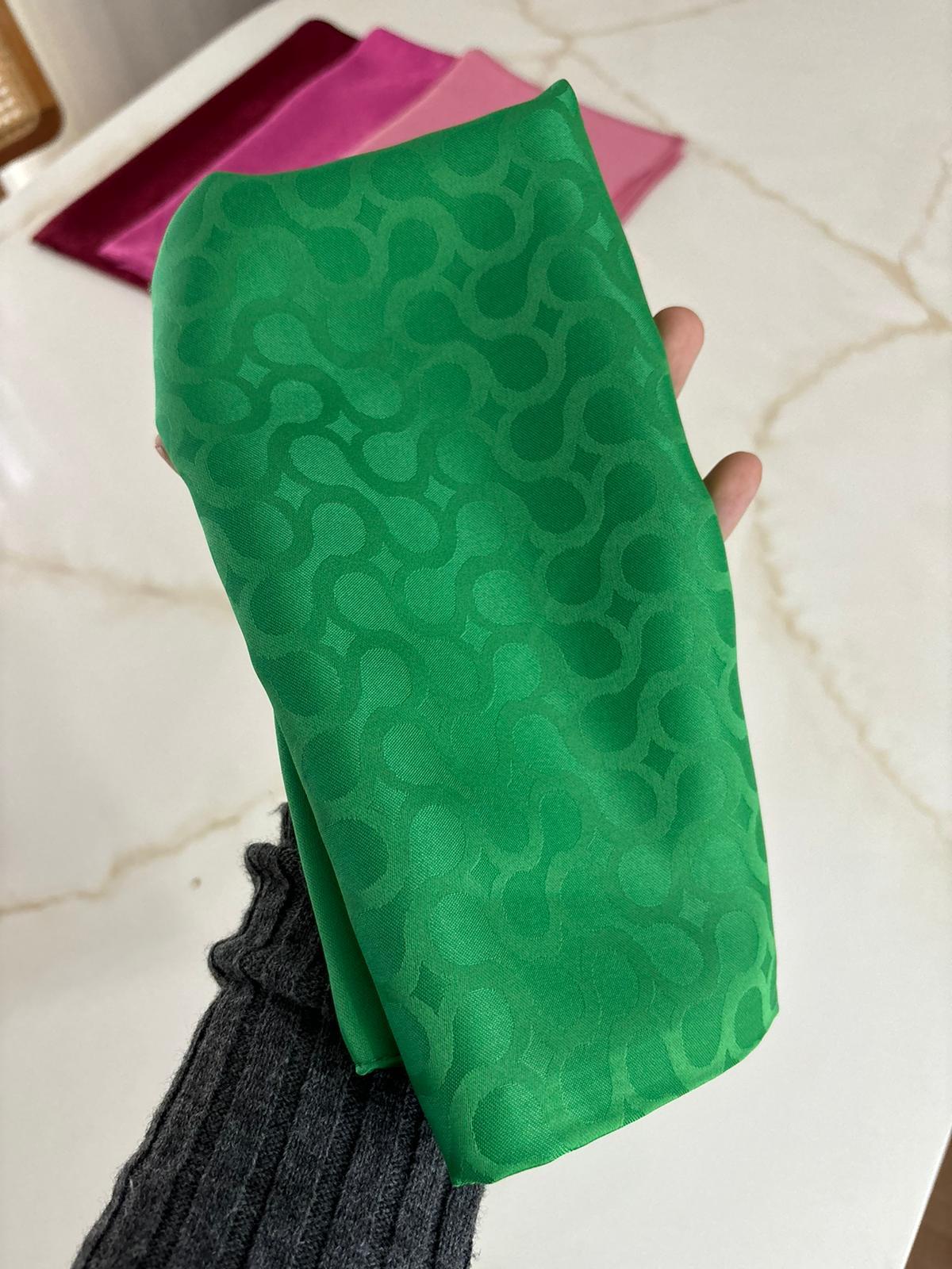Bloom Desen Jakar Şal Benetton Yeşili