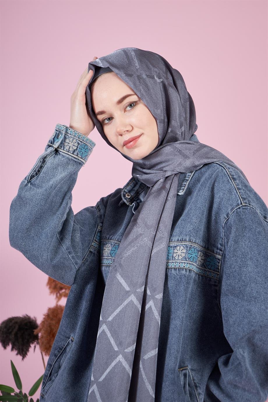 İpeksi İtalyan Jakar Şal Kare Desen Füme