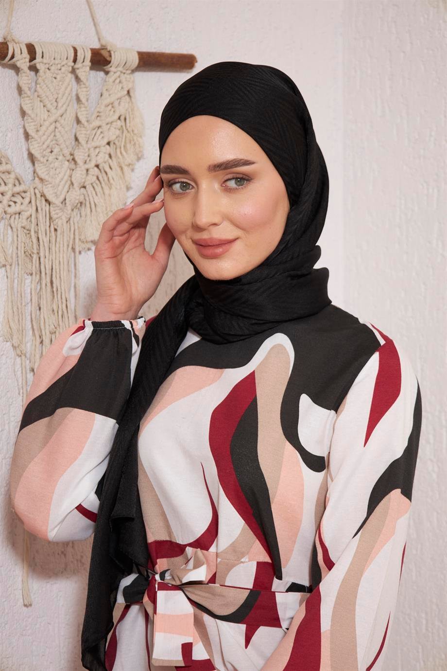 İpeksi İtalyan Jakar Şal ZigZag Desen Siyah