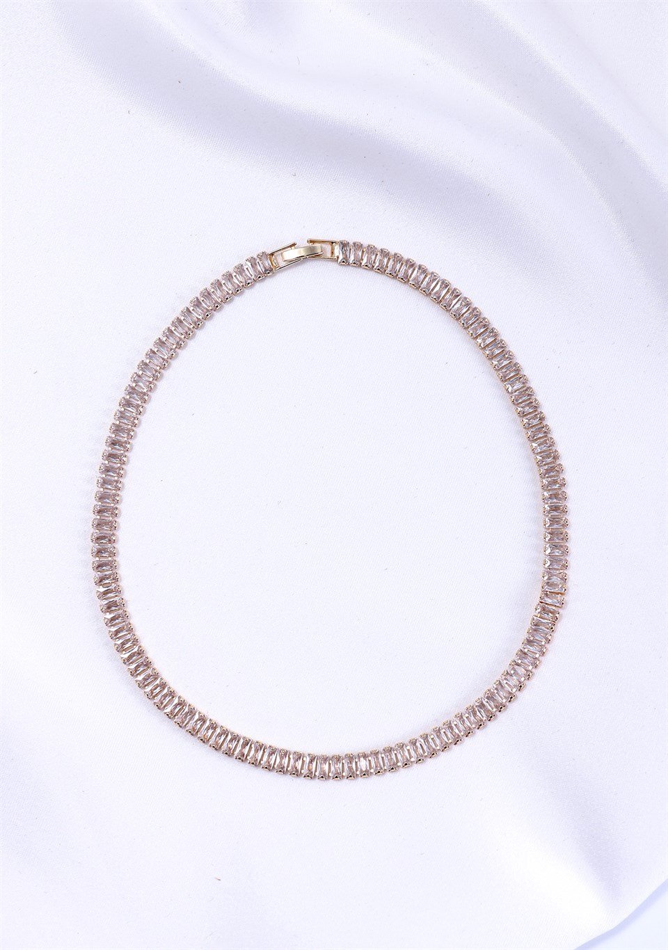 Altın Sarısı Renkli kesme Baget Taşlı Su Yolu Choker Kolye 