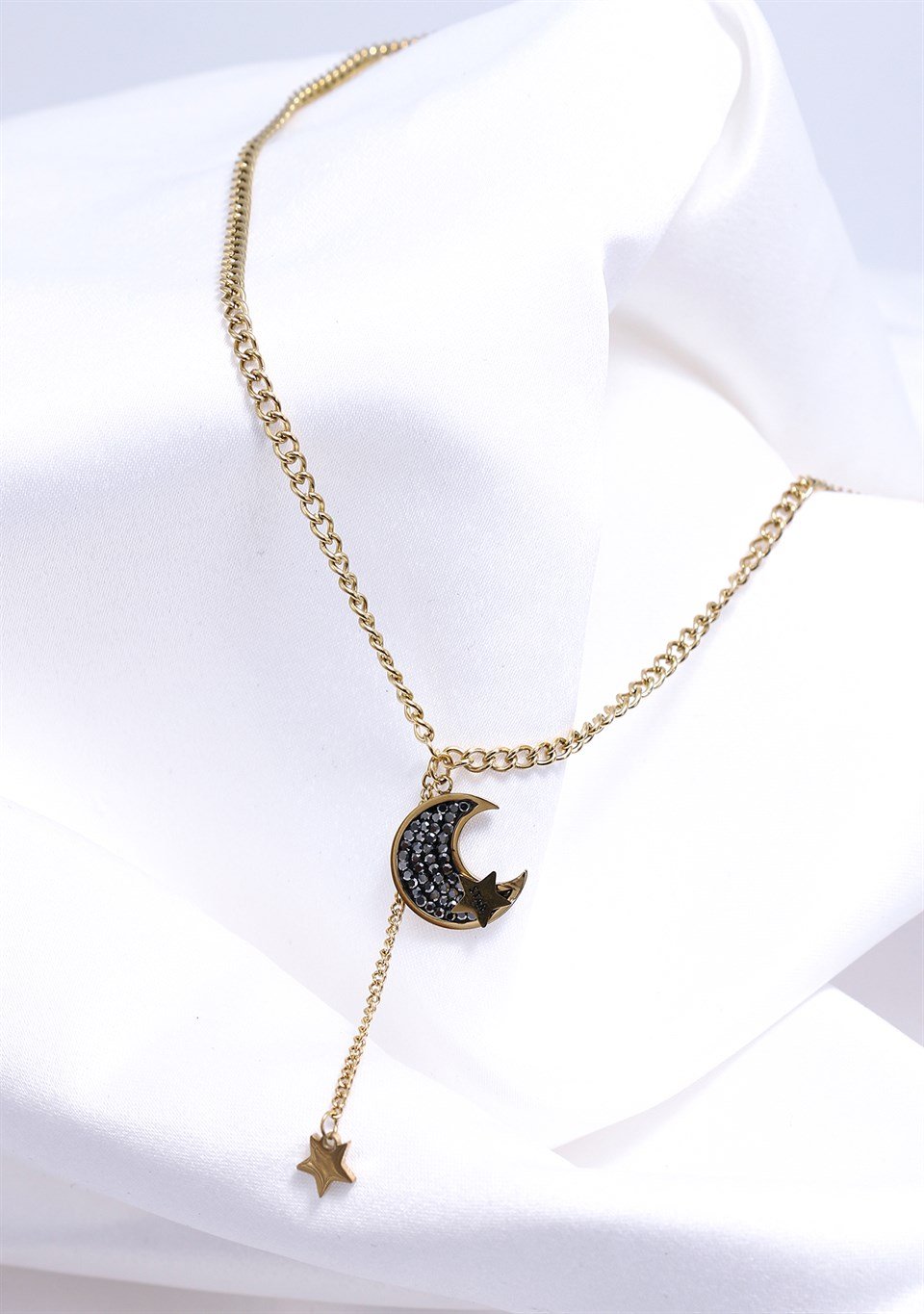 Altın Sarısı Renkli Siyah Zirkon Taşlı Star Çelik Kolye