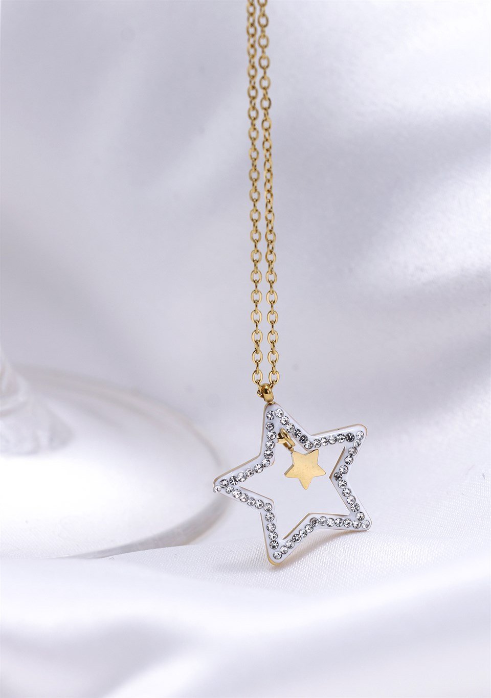 Altın Sarısı Renkli Star Çelik Kolye