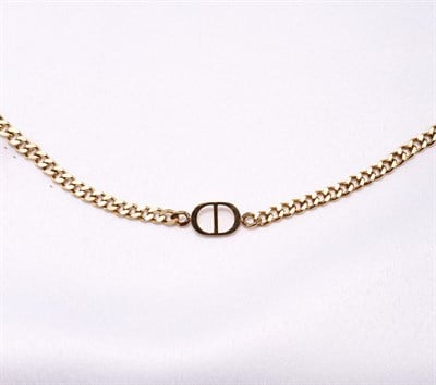 Altın Sarısı Renkli Tek Motifli İnce Zincir Çelik kolye