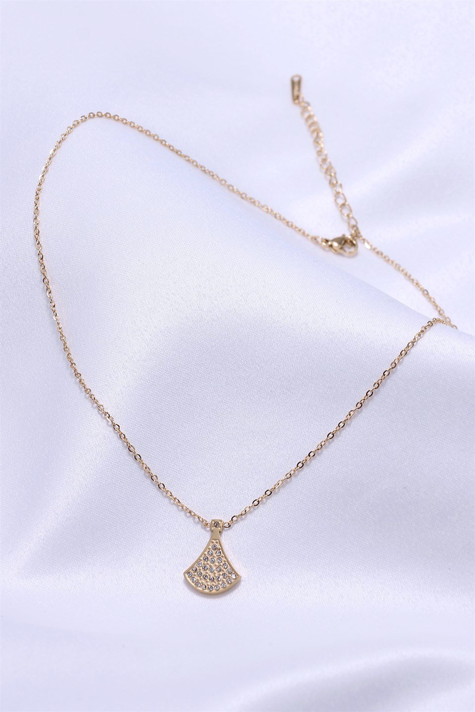 Altın Sarısı Renkli Zirkon Taşlı Çelik Kolye